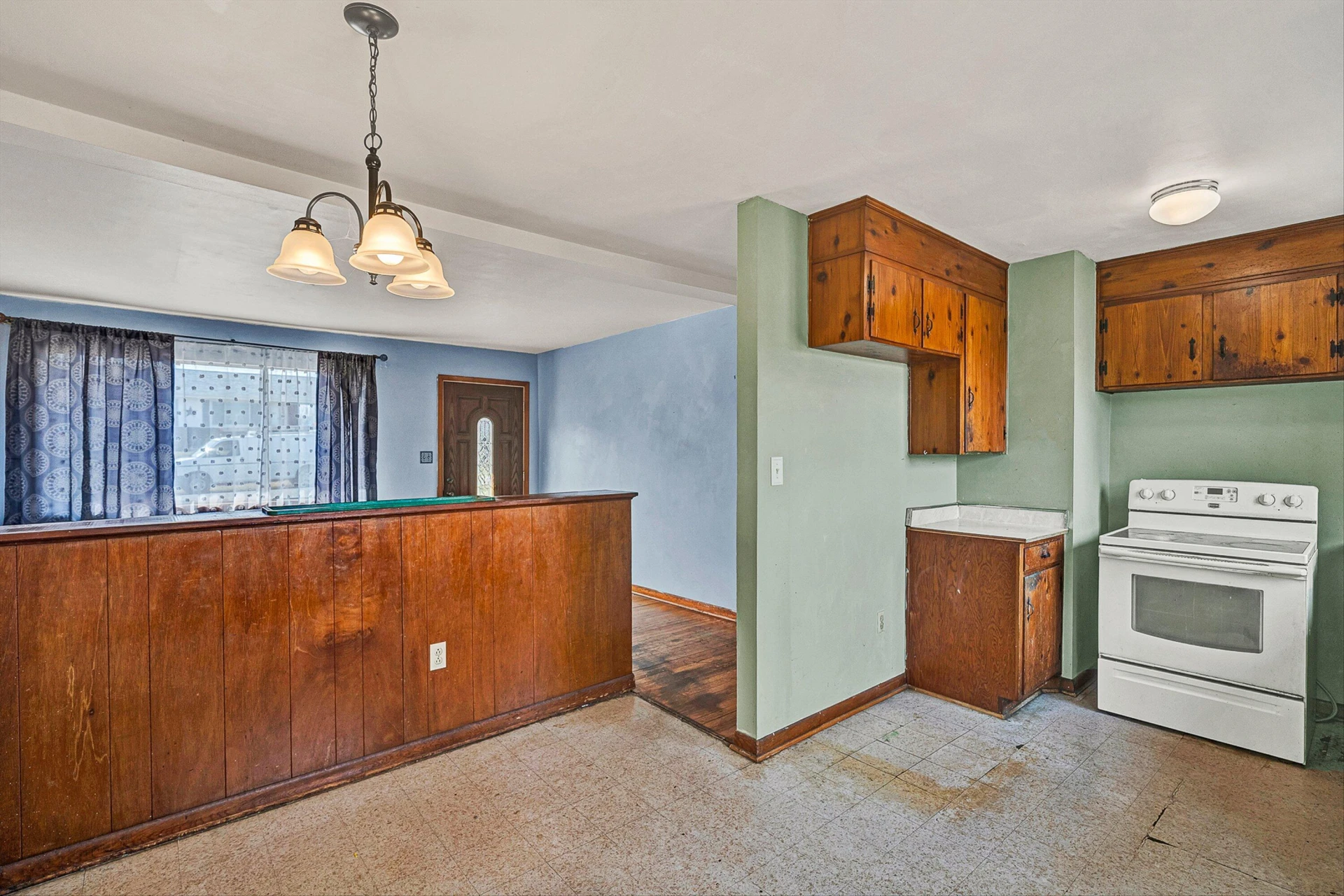 203 Cherryhill RD NW - Photo 10