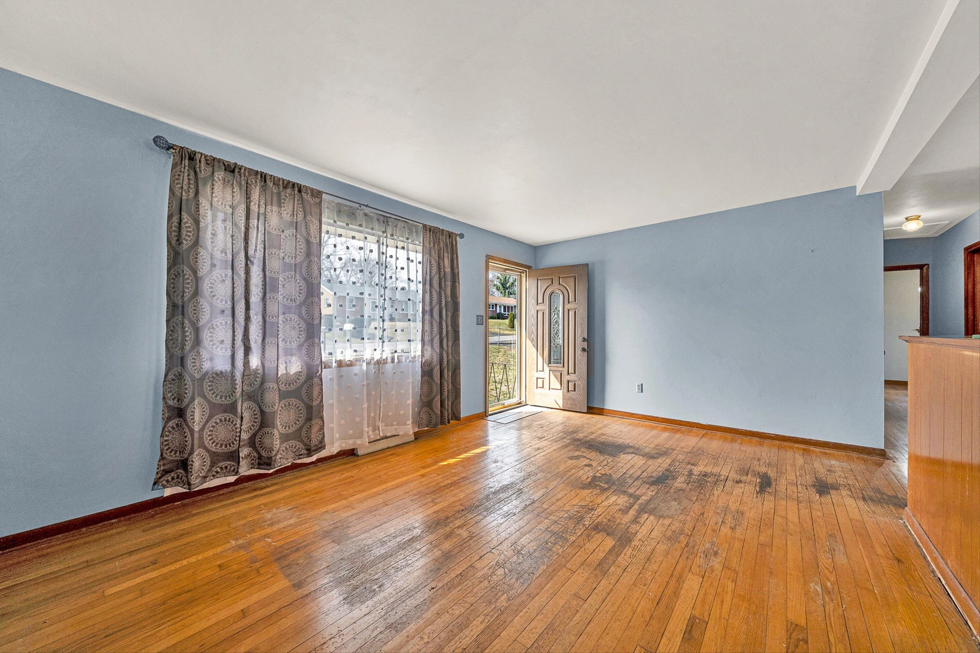 203 Cherryhill RD NW - Photo 2