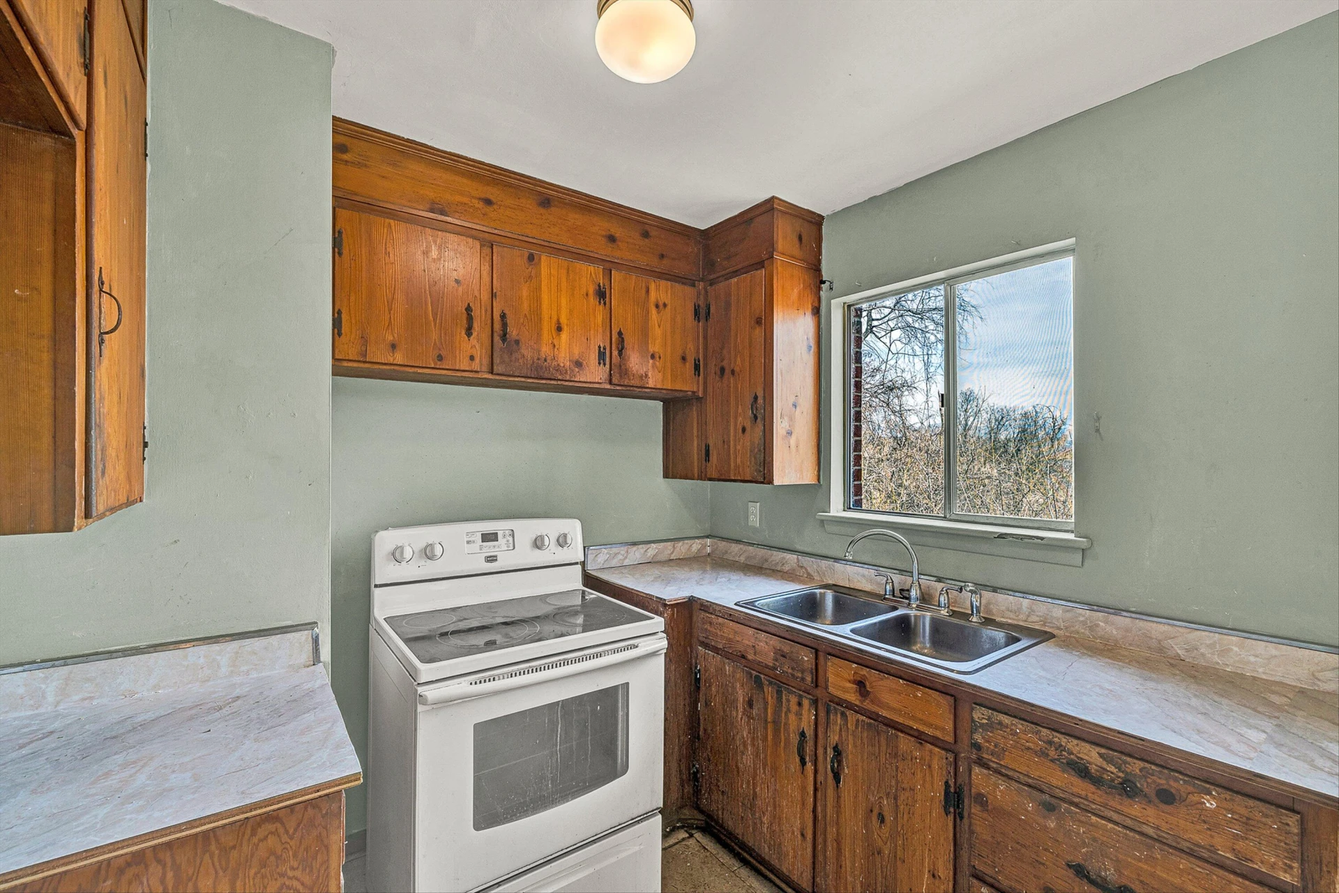203 Cherryhill RD NW - Photo 5