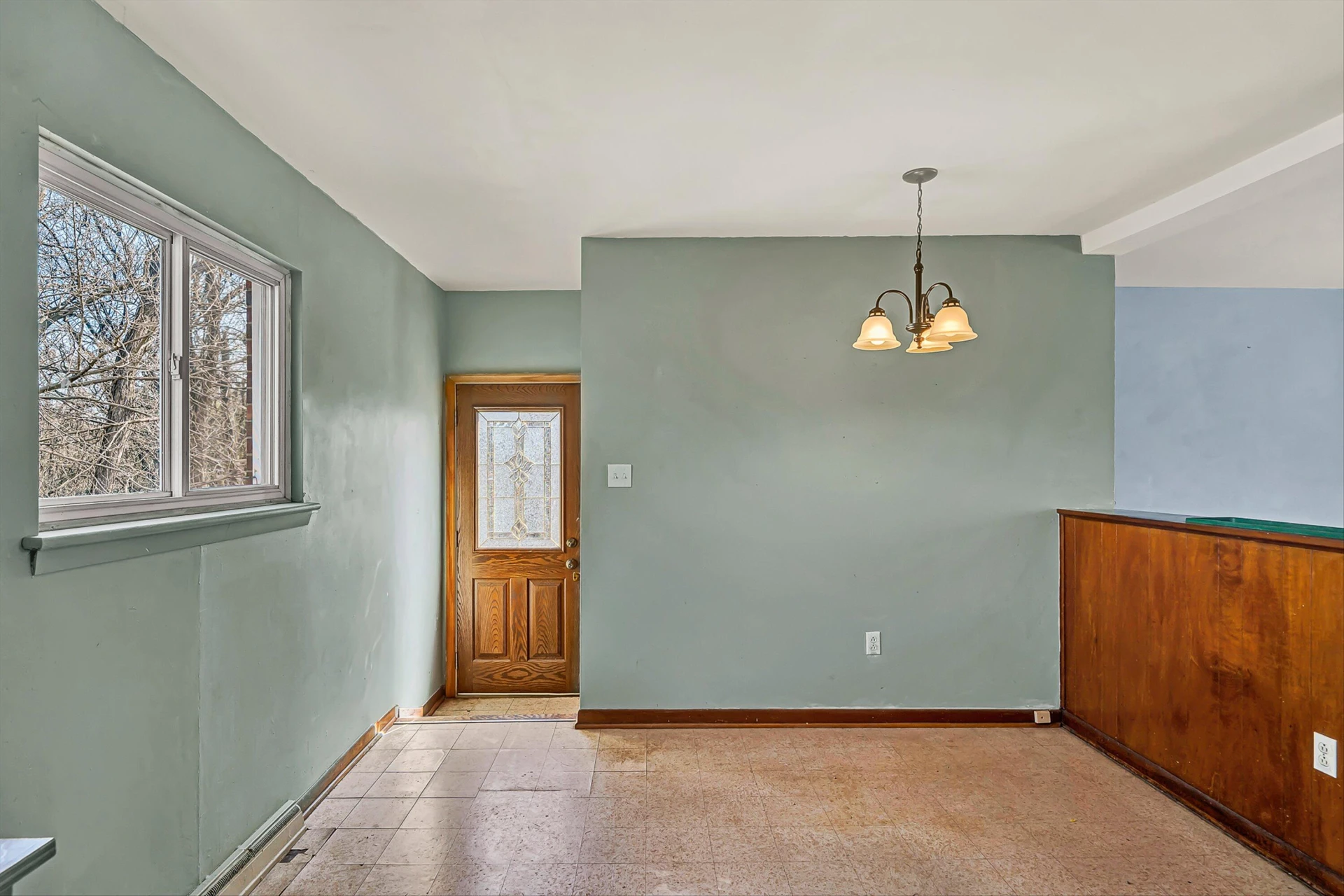 203 Cherryhill RD NW - Photo 9