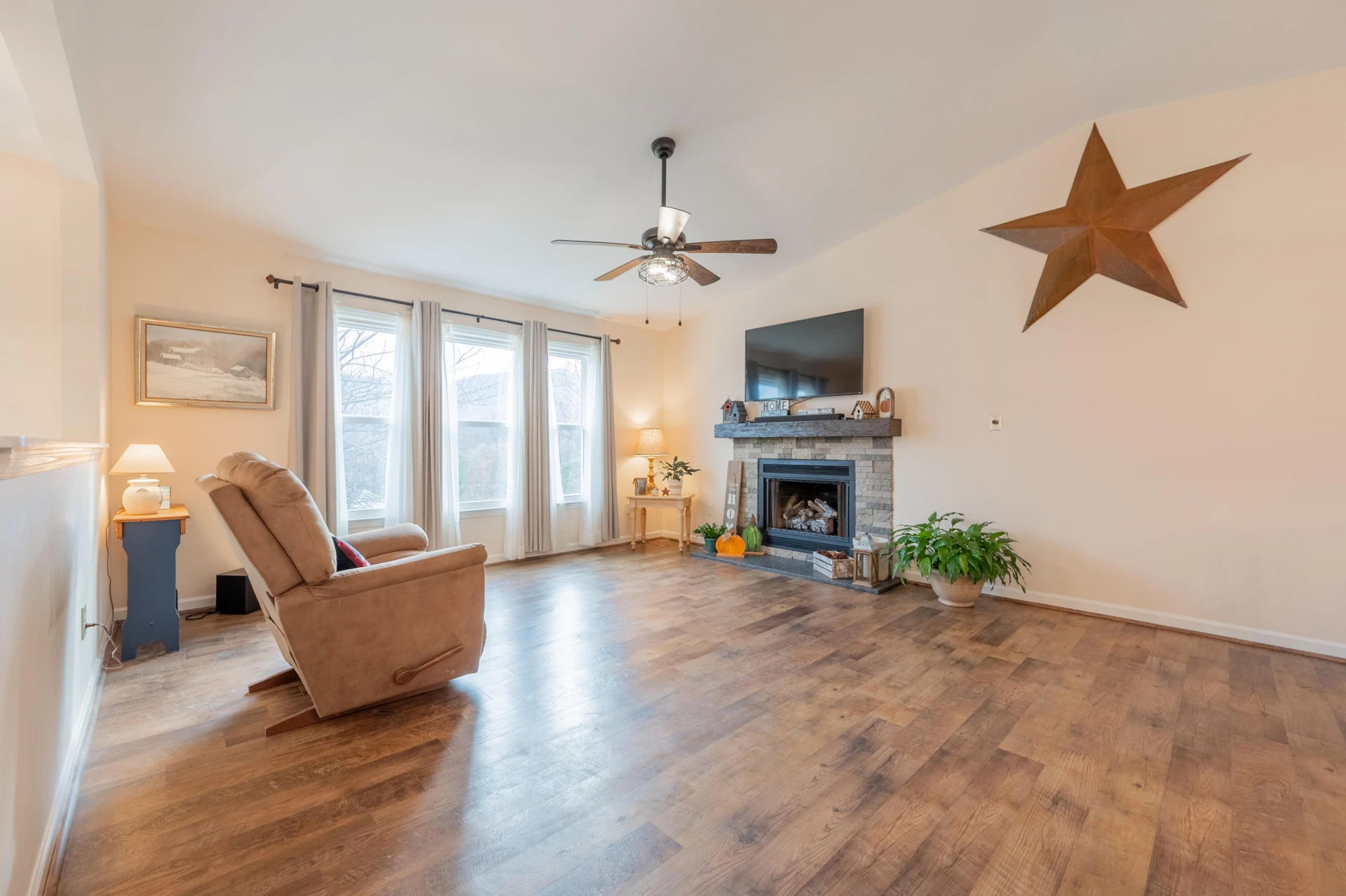 8011 Cedar Edge RD - Photo 11