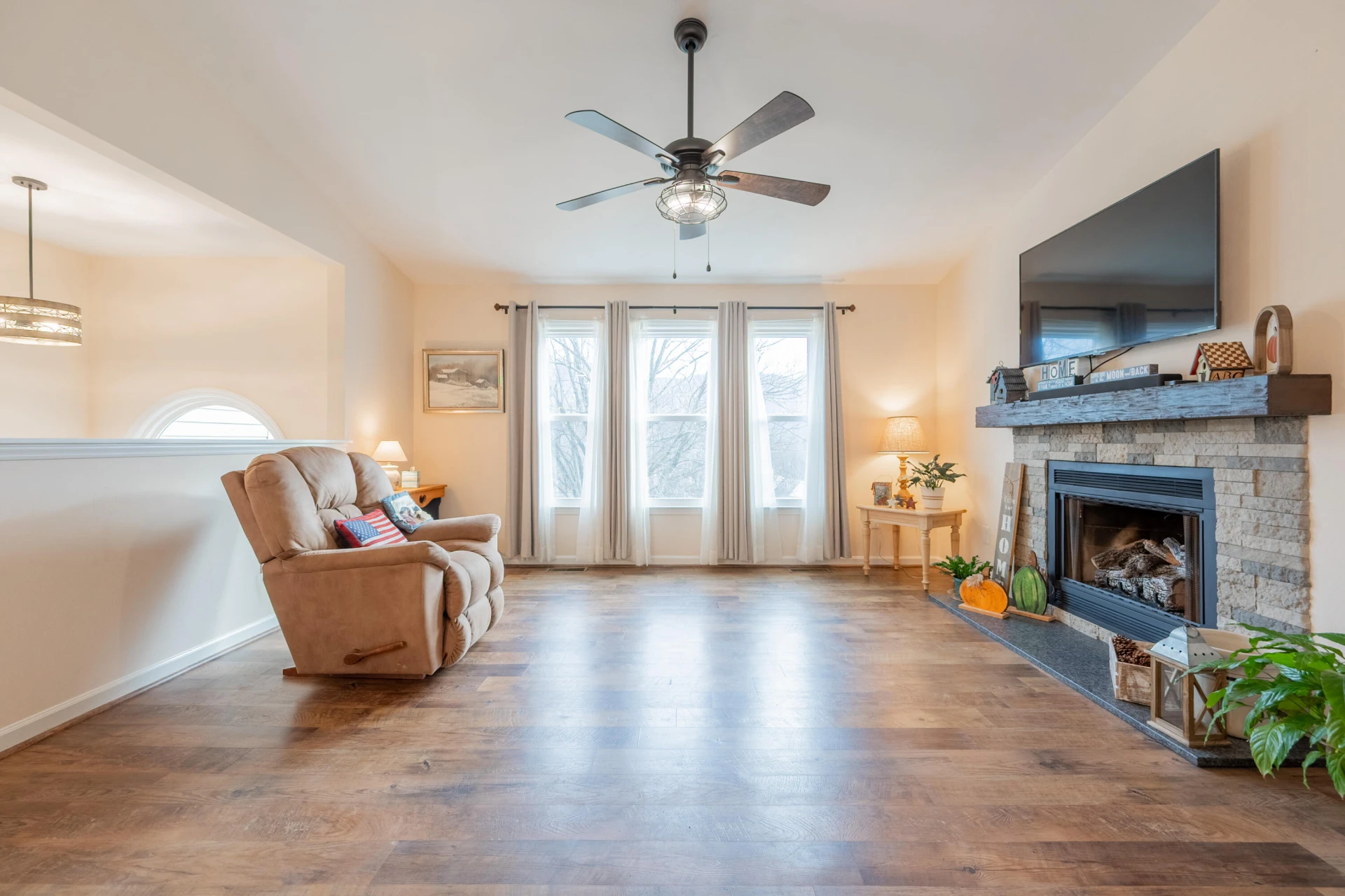 8011 Cedar Edge RD - Photo 12