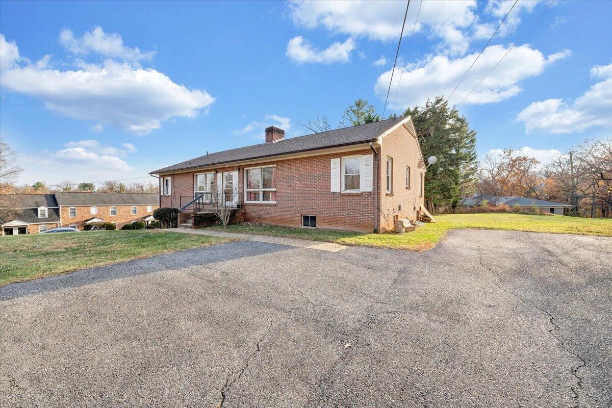 4801 Boonsboro RD - Photo 7