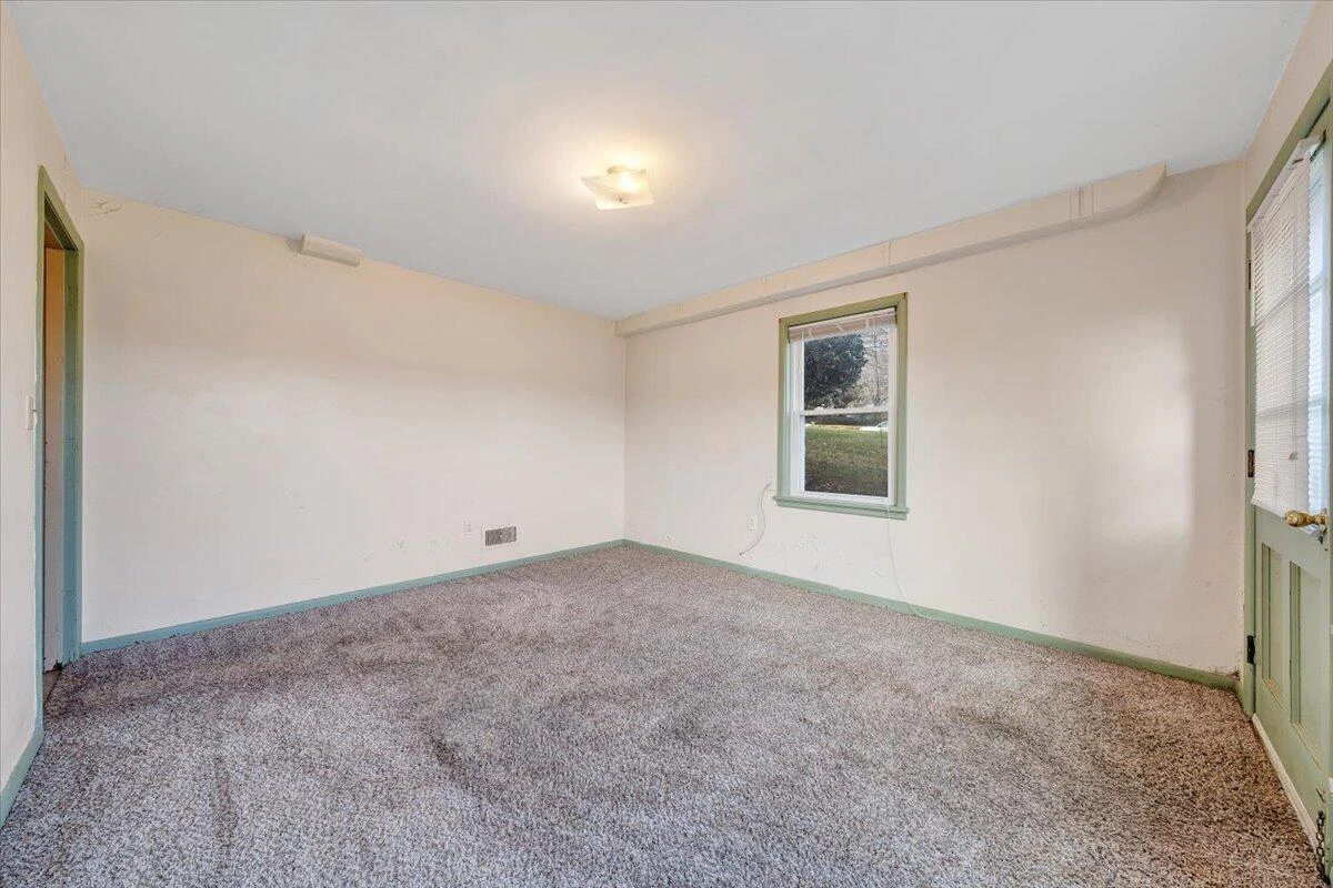 4801 Boonsboro RD - Photo 43