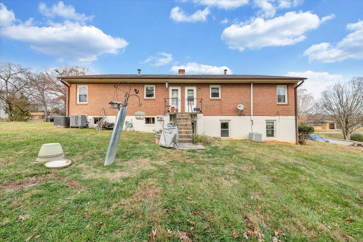4801 Boonsboro RD - Photo 12
