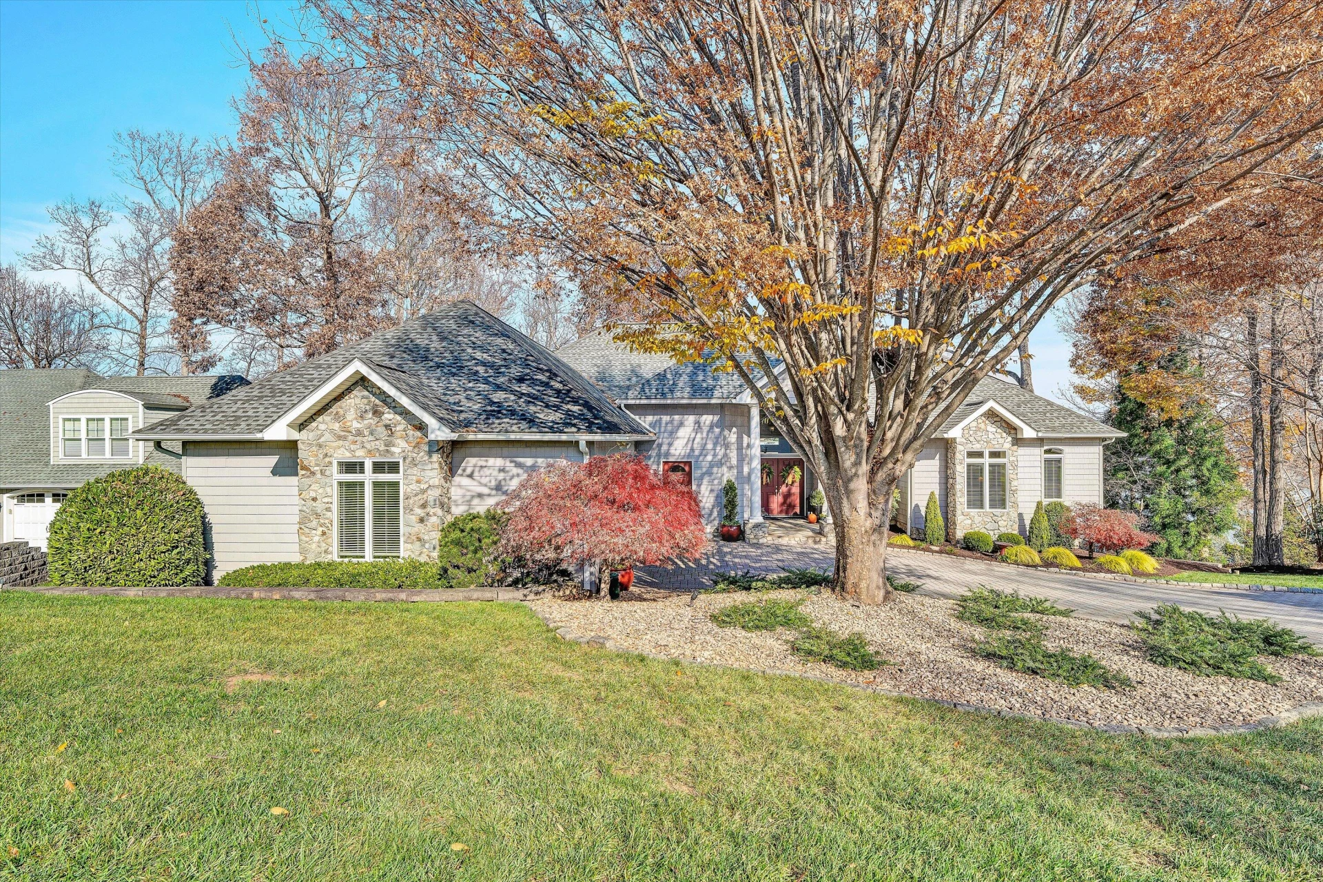 695 Fox Chase RD - Photo 8