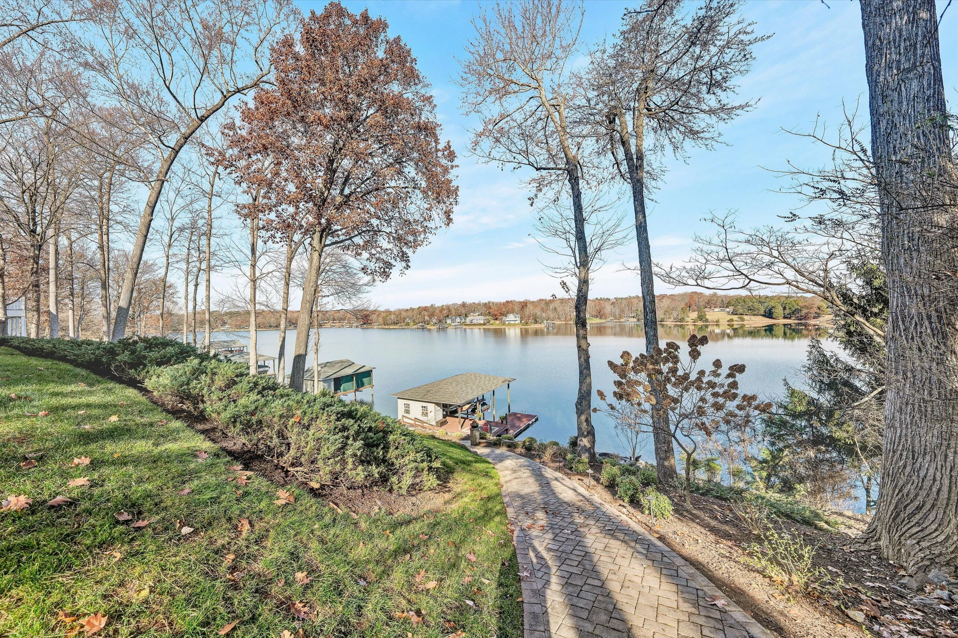695 Fox Chase RD - Photo 68
