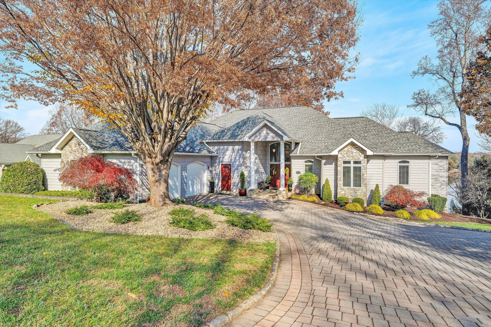695 Fox Chase RD - Photo 9