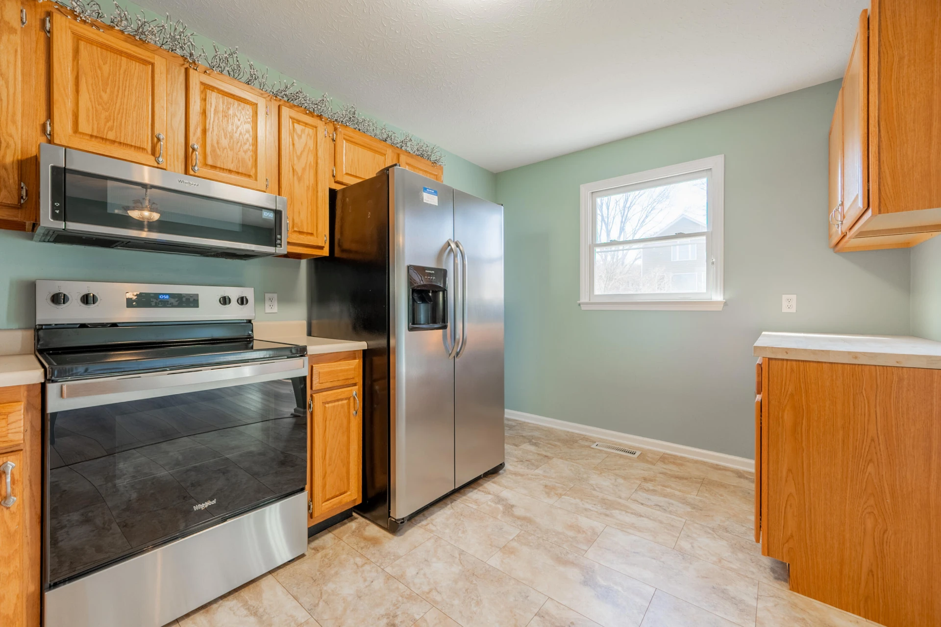 1309 Sandy CIR - Photo 12