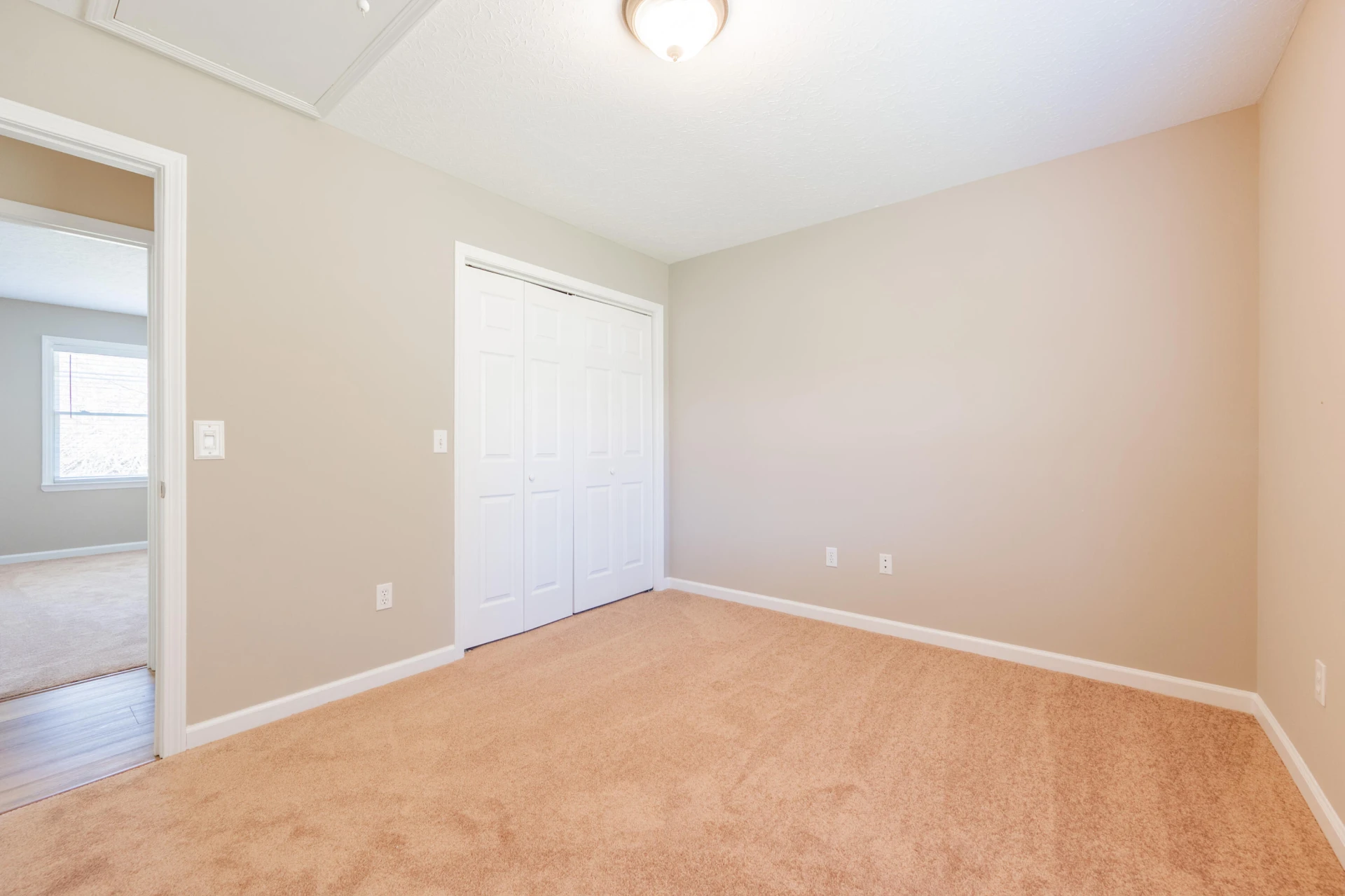 1309 Sandy CIR - Photo 21