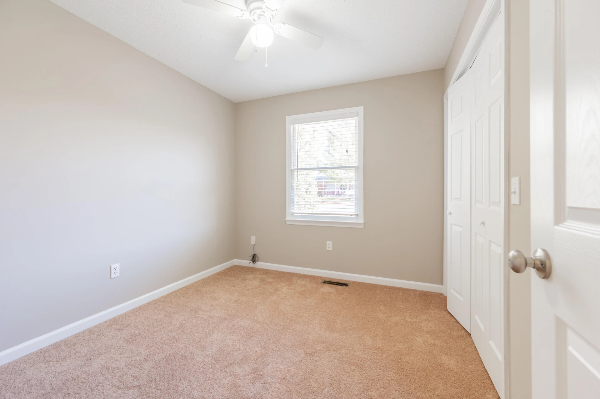 1309 Sandy CIR - Photo 23