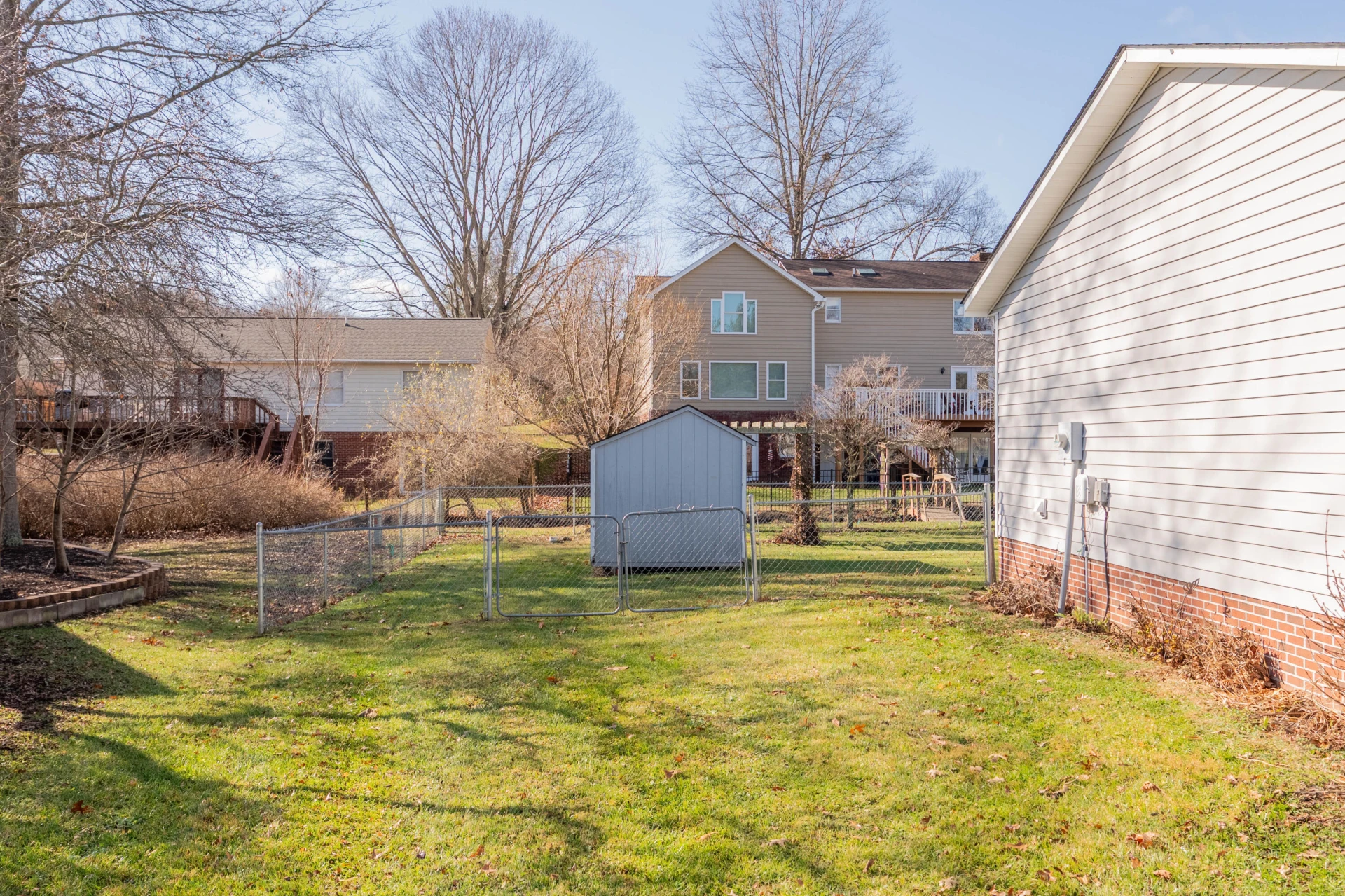 1309 Sandy CIR - Photo 31