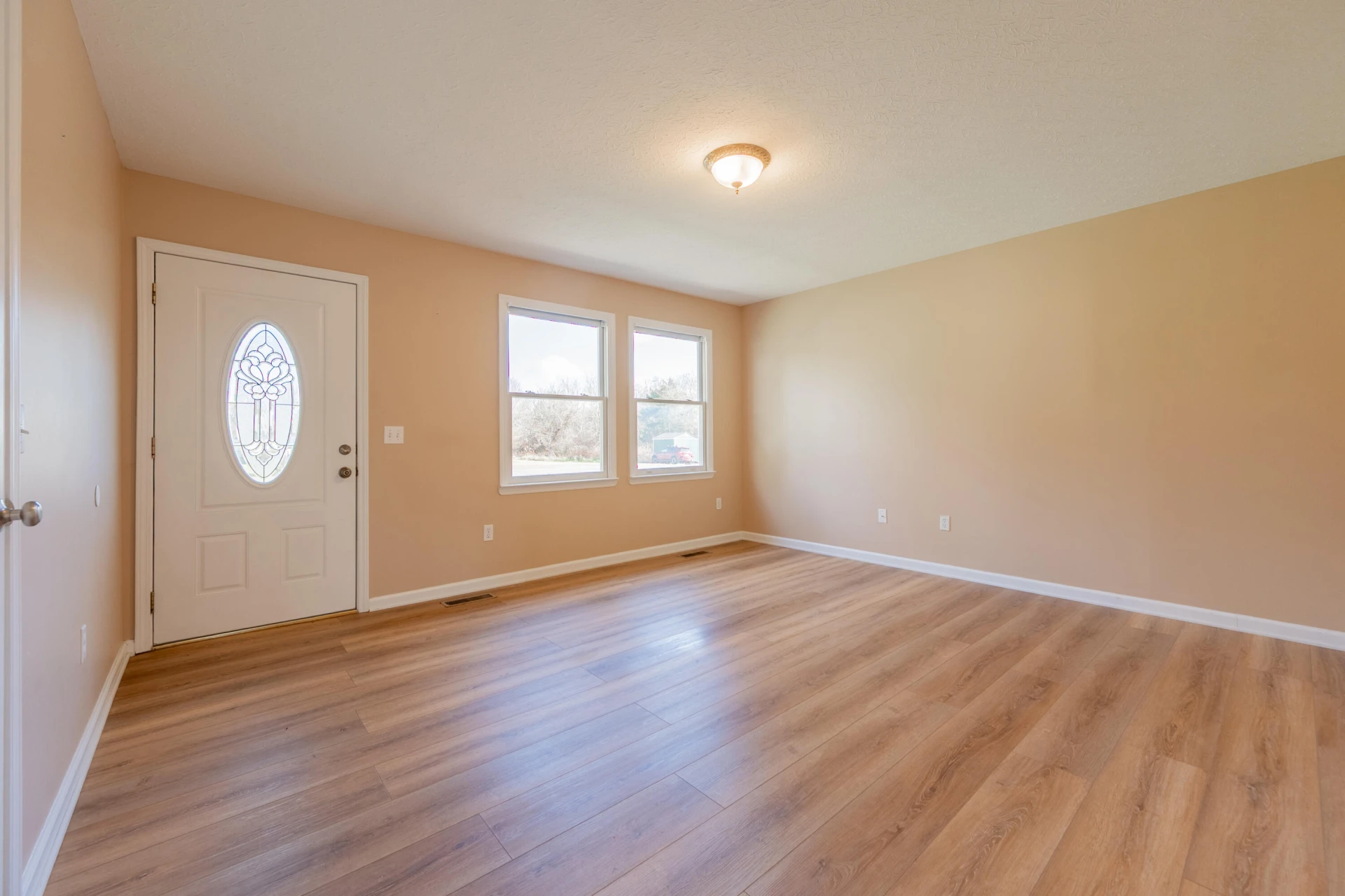 1309 Sandy CIR - Photo 5