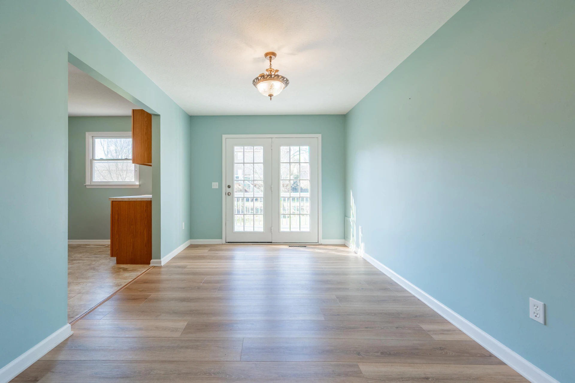 1309 Sandy CIR - Photo 6
