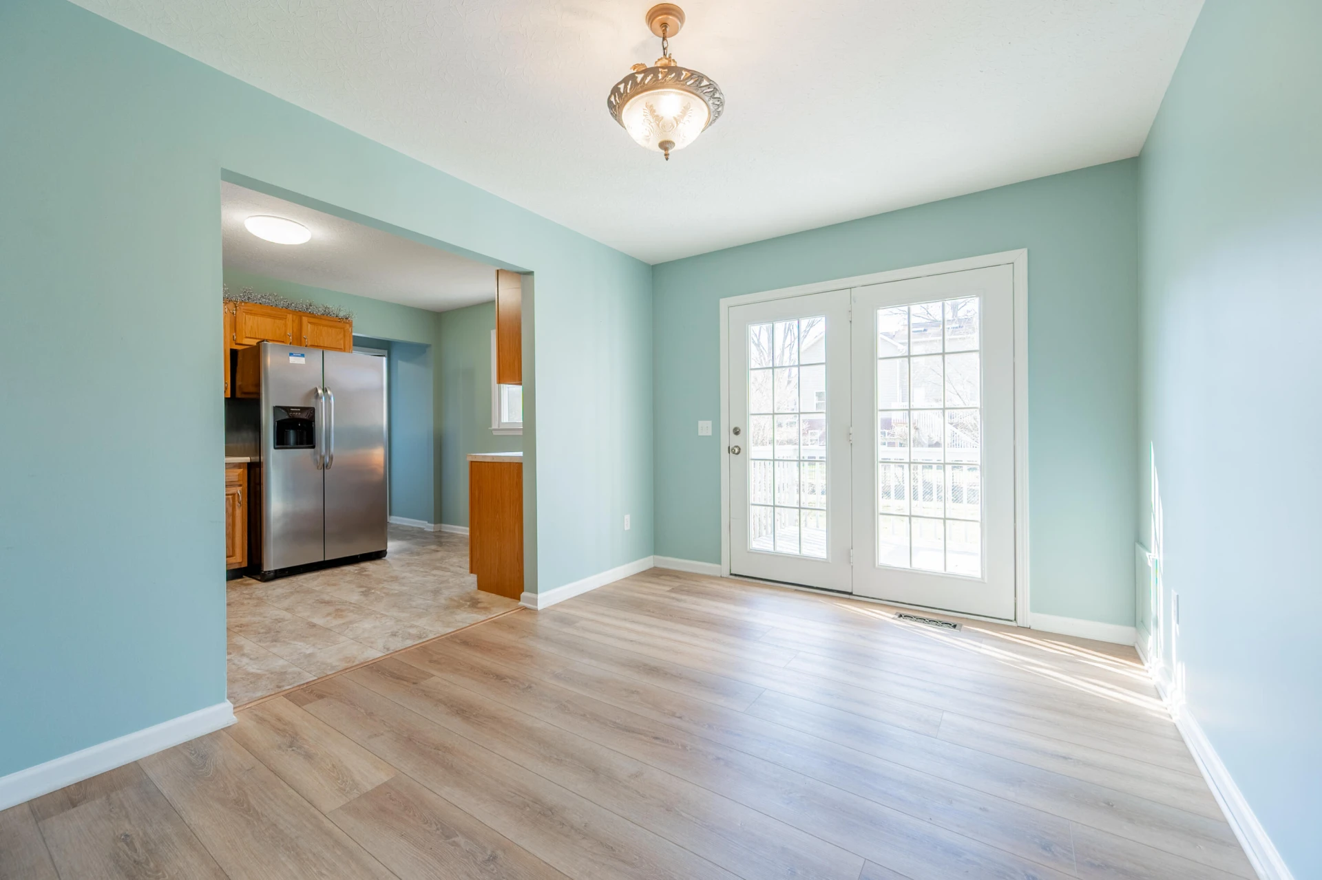 1309 Sandy CIR - Photo 7