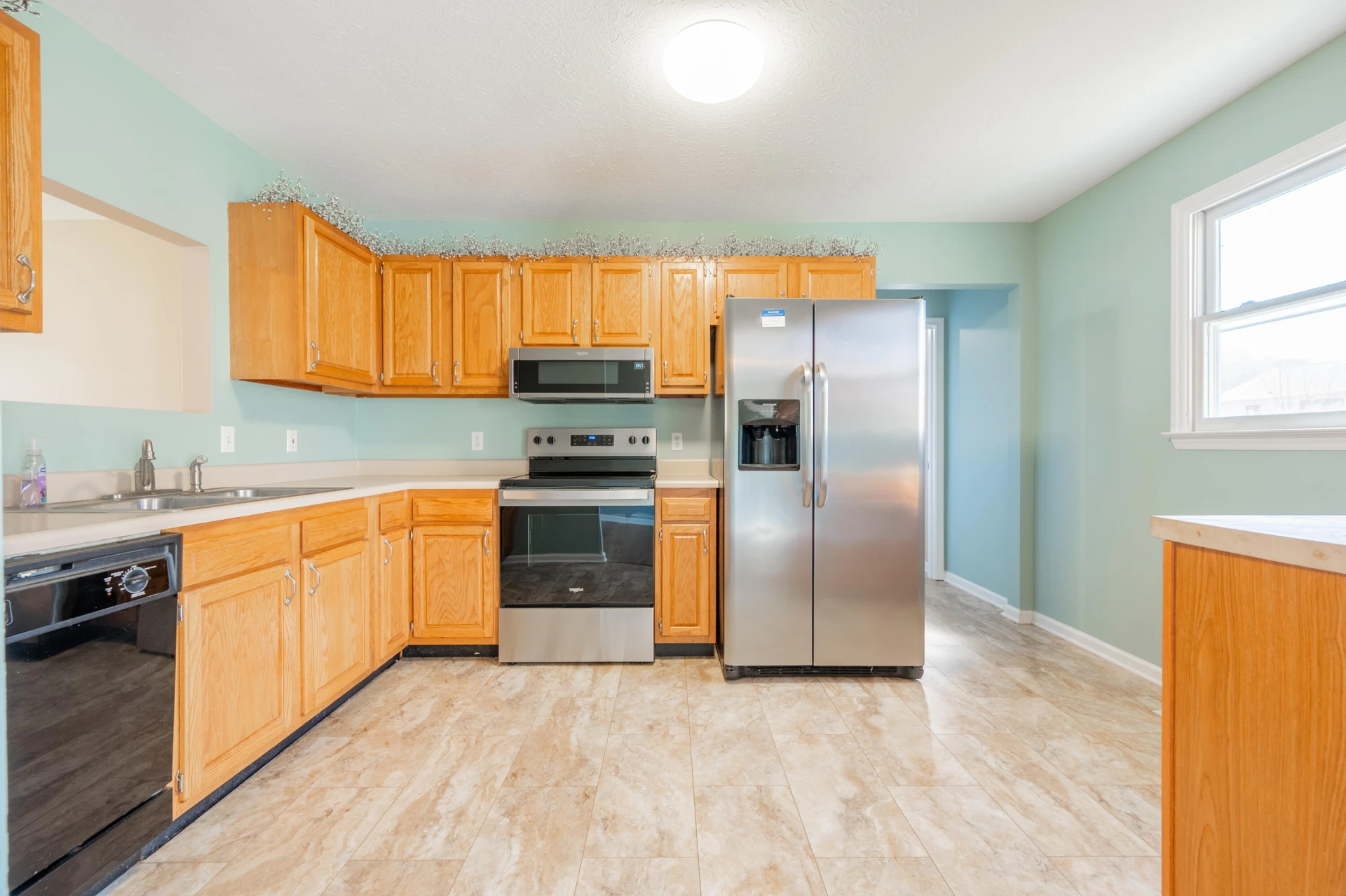 1309 Sandy CIR - Photo 9