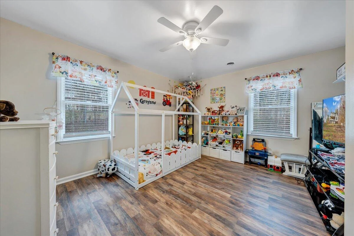 65 Avon ST - Photo 13