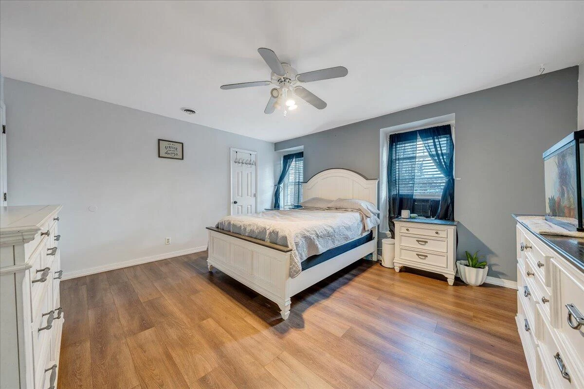 65 Avon ST - Photo 17