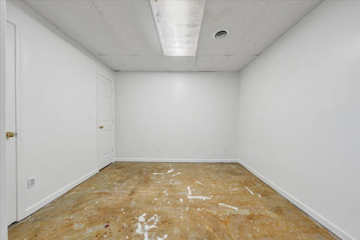 65 Avon ST - Photo 21