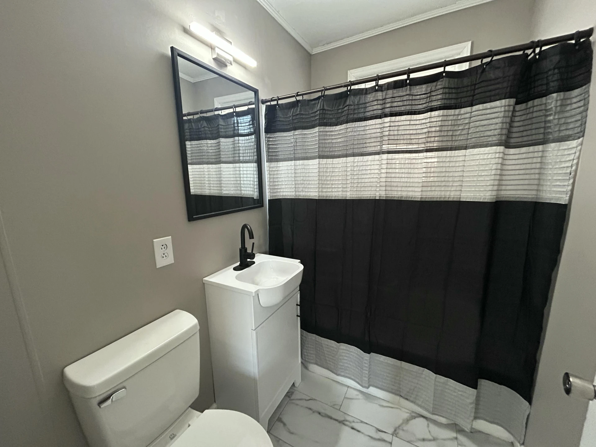 1014 Tahoe DR - Photo 4
