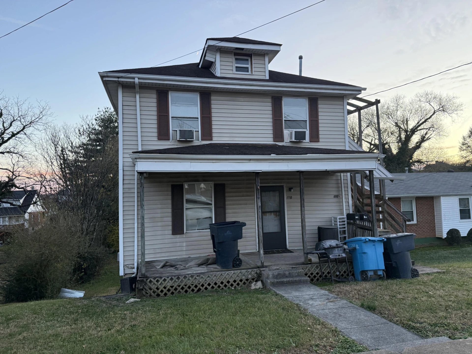 1710 NW Mercer AVE NW #2