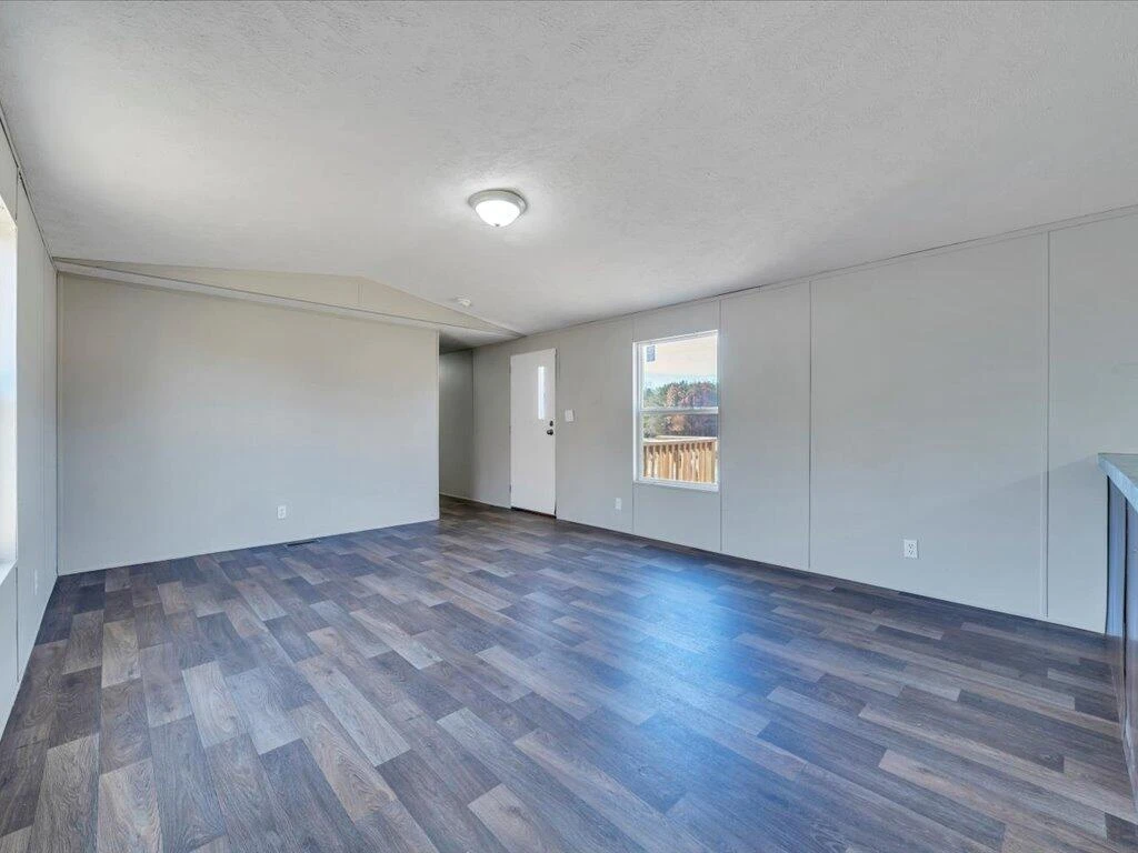 359 Willow Green LN - Photo 5