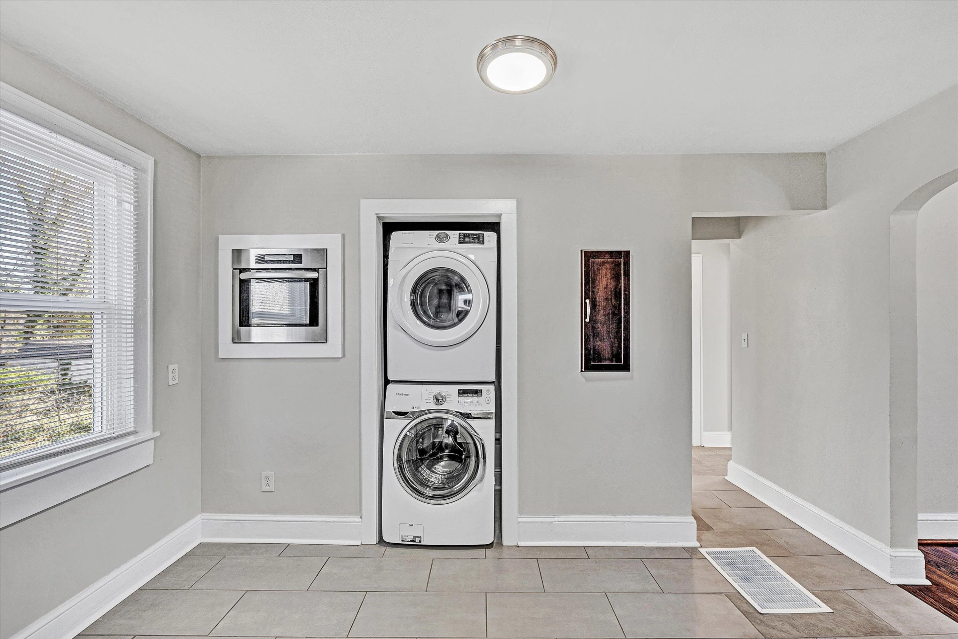 3911 Michigan AVE NW - Photo 16