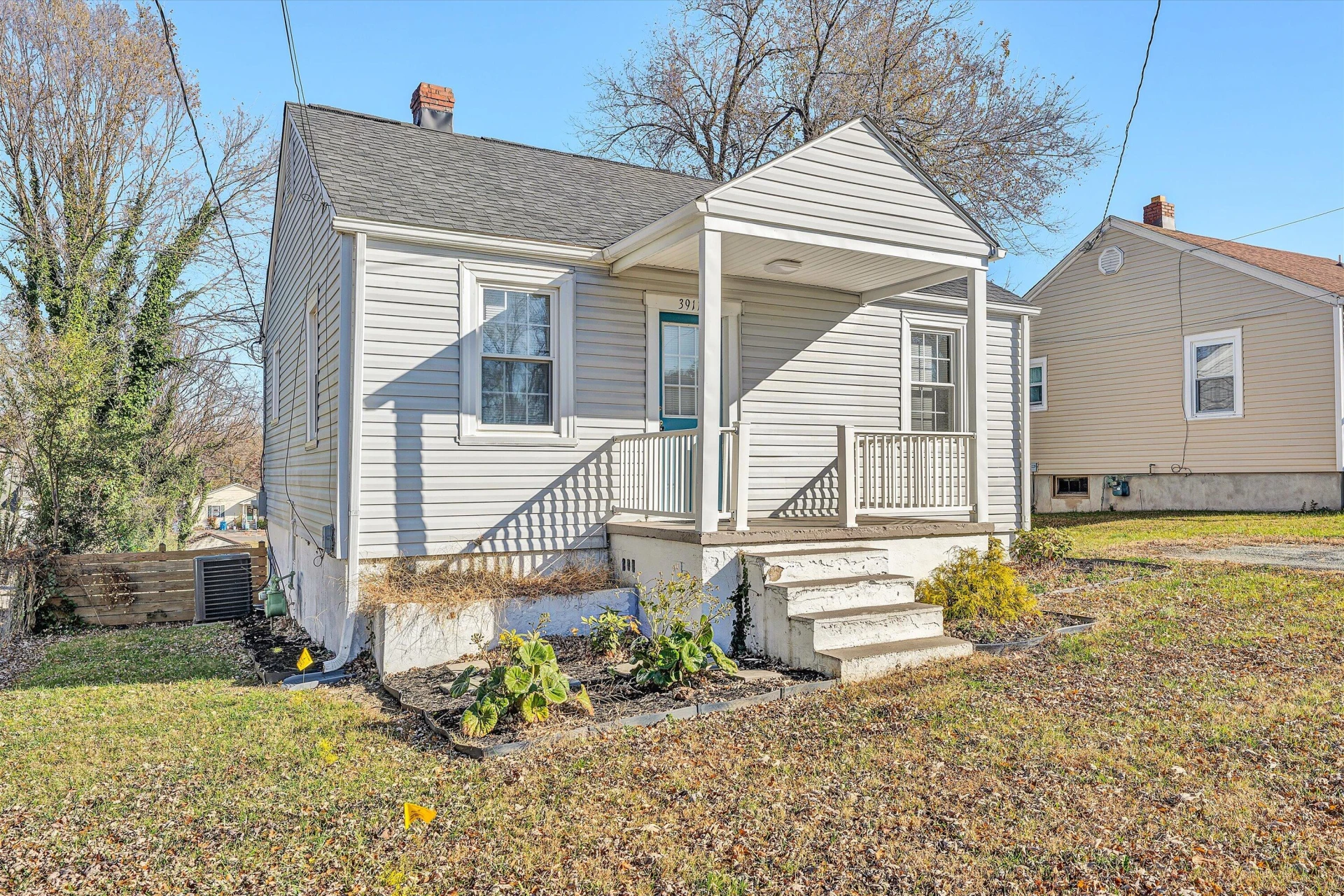 3911 Michigan AVE NW - Photo 3