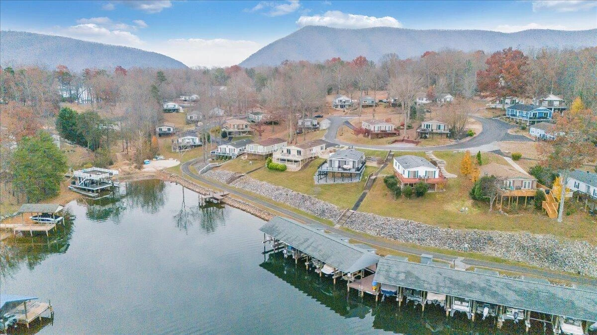 305 Mill Lake RD - Photo 16