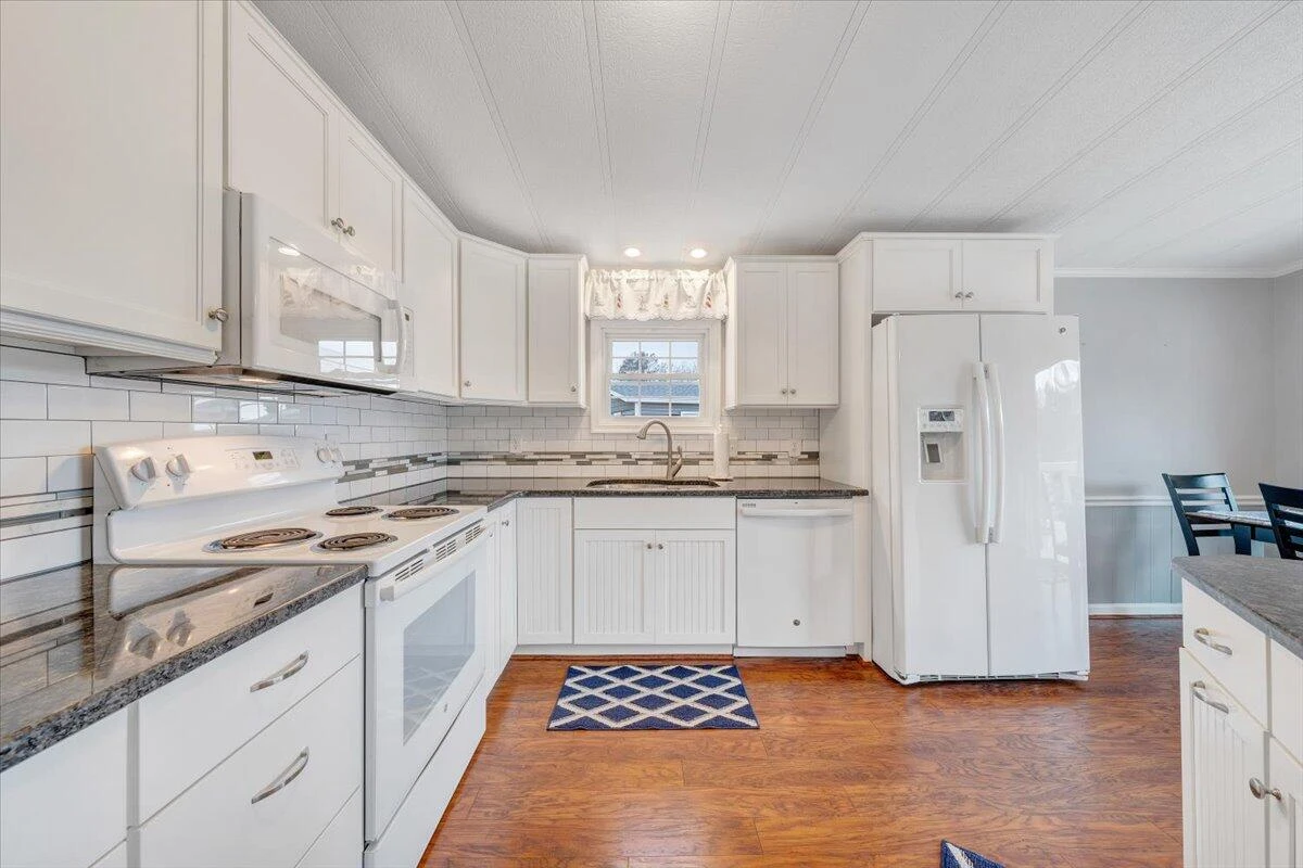 305 Mill Lake RD - Photo 43