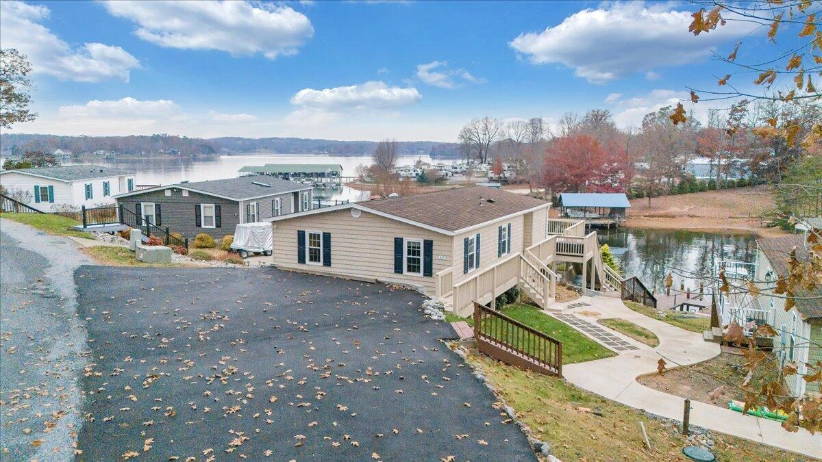305 Mill Lake RD - Photo 10