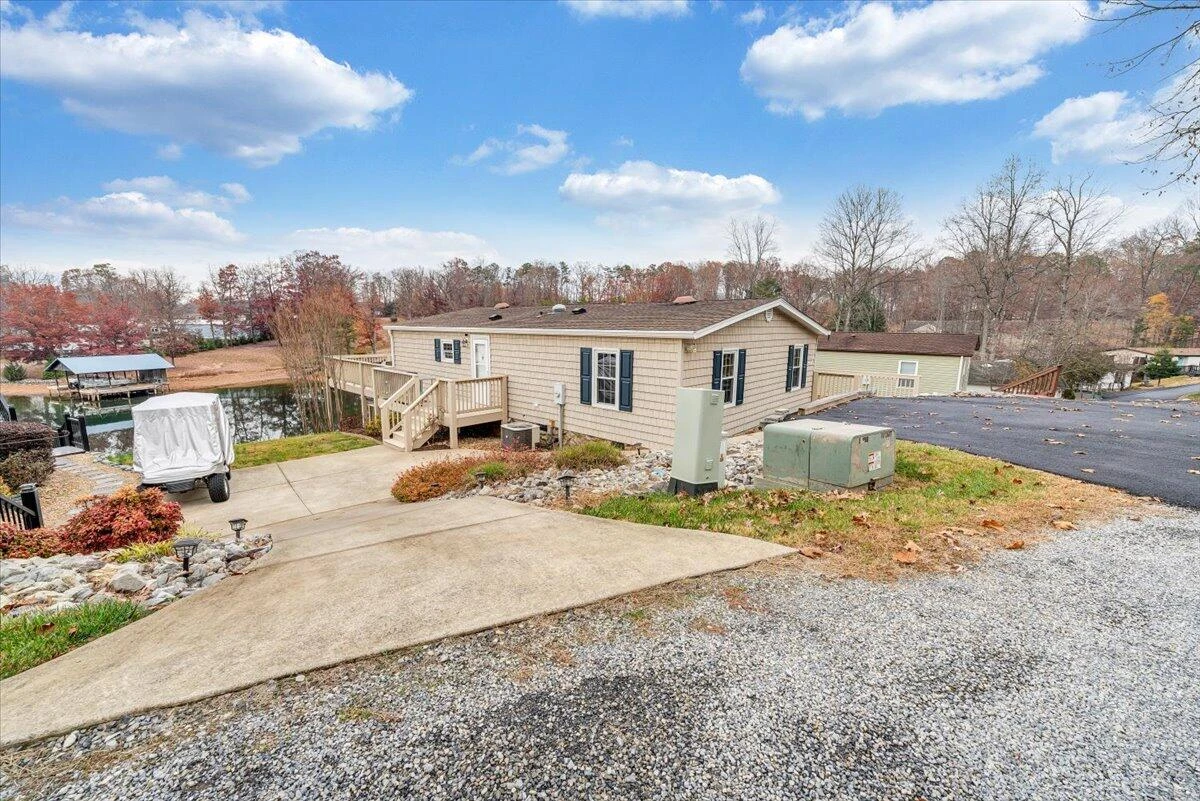 305 Mill Lake RD - Photo 12