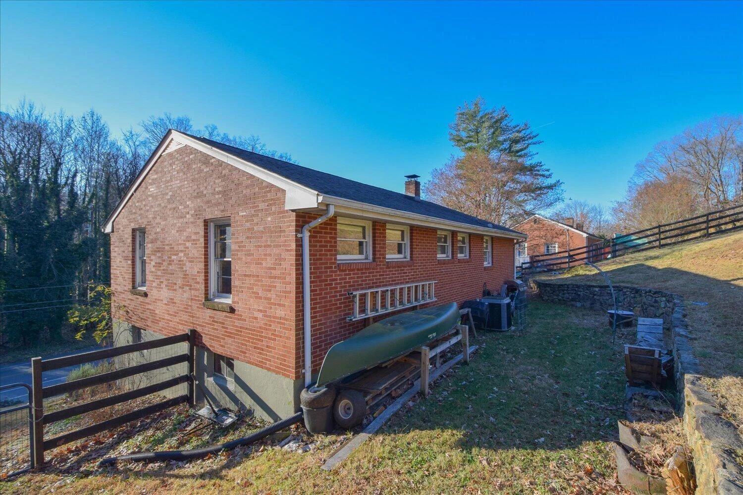 2539 Brambleton AVE SW - Photo 29
