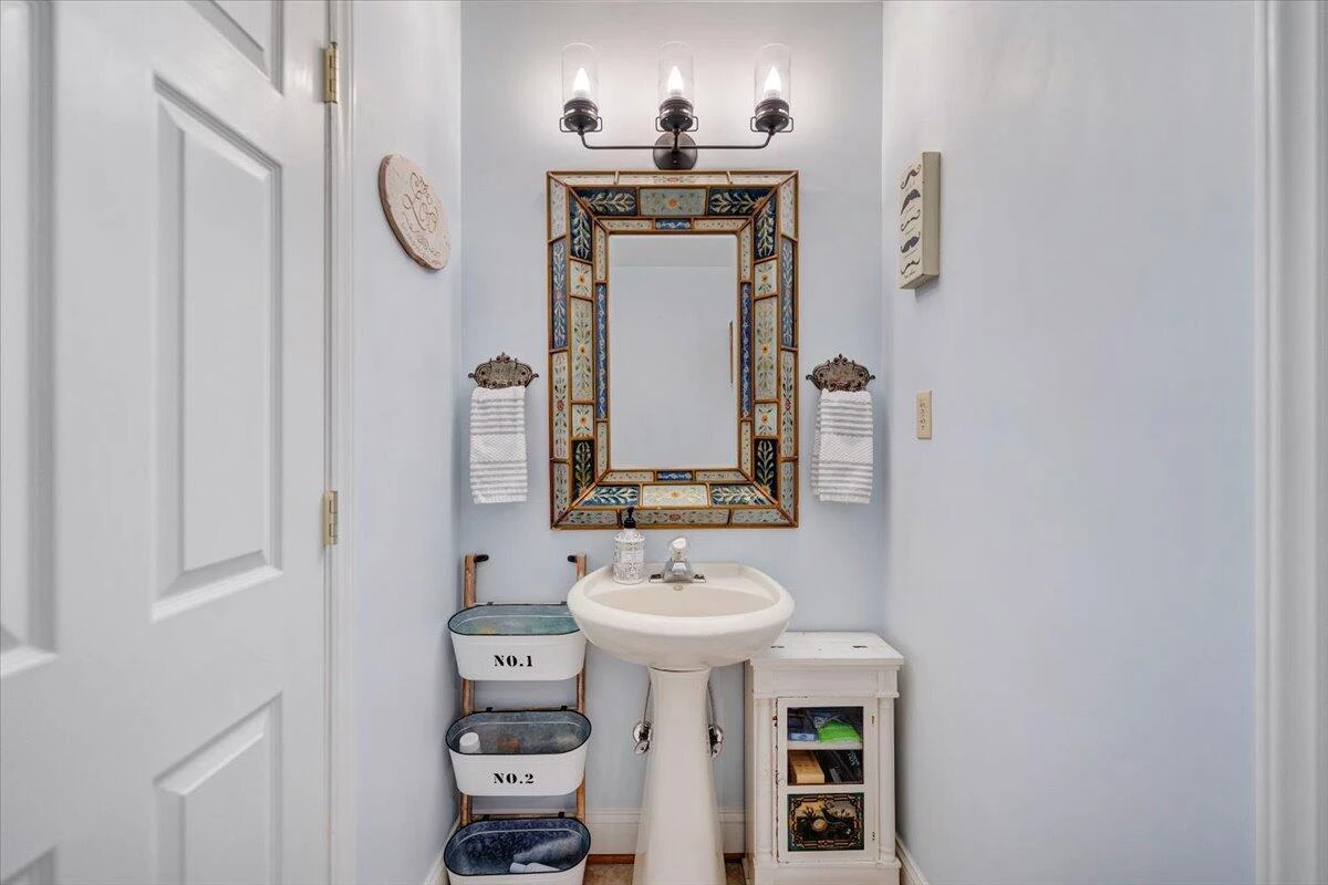 775 Long Island DR - Photo 32