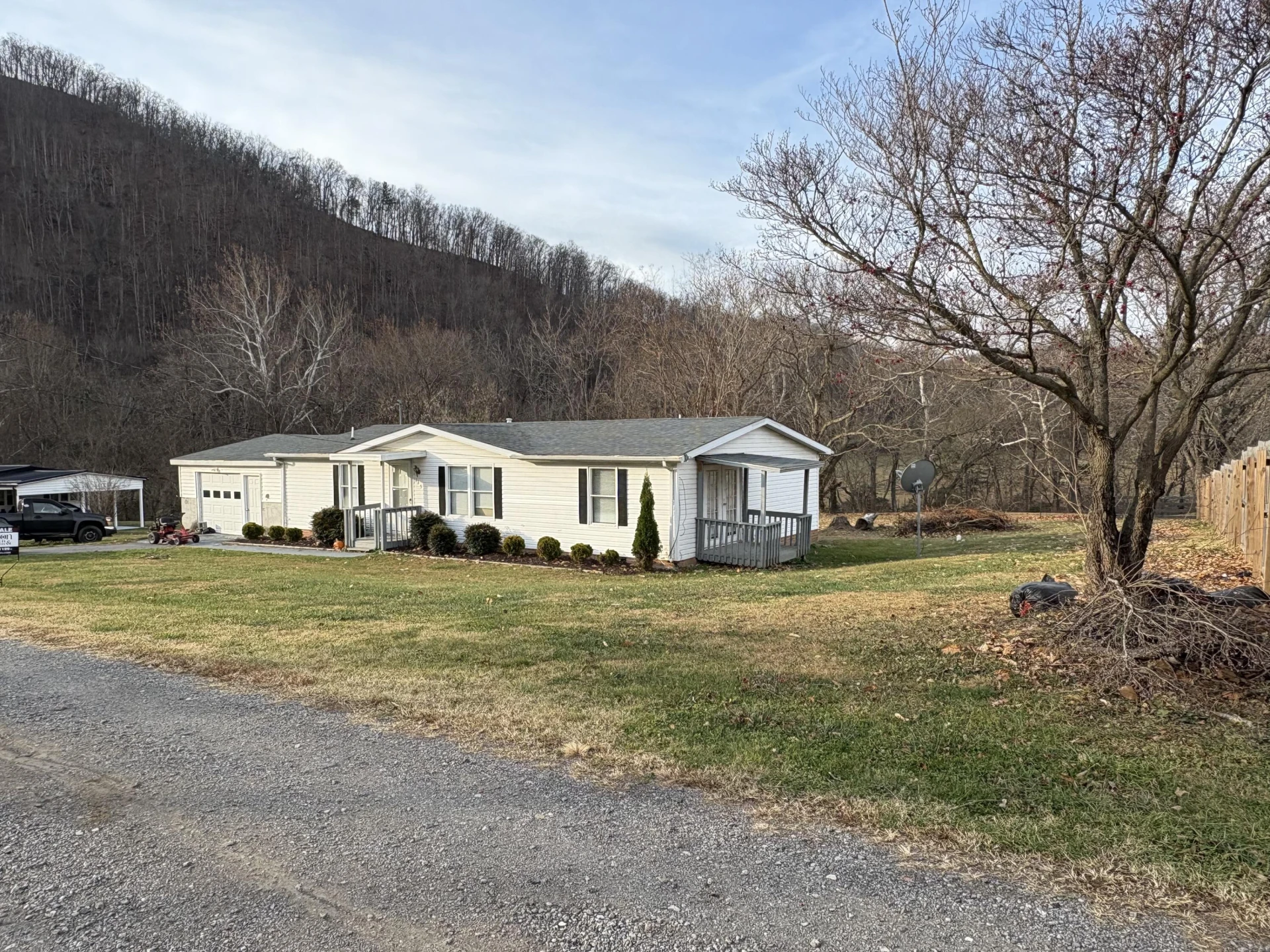 125 Compton DR - Photo 14