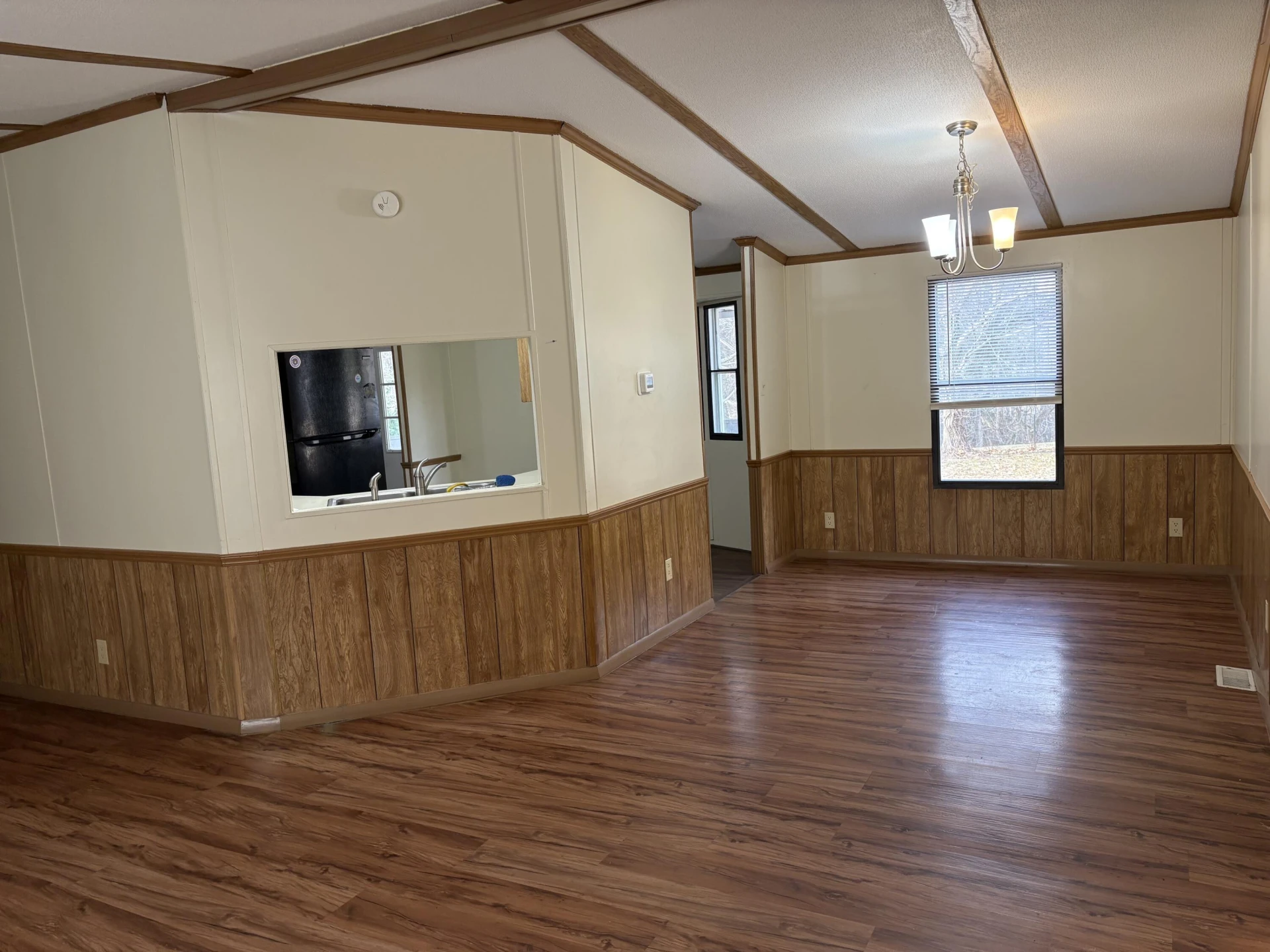 125 Compton DR - Photo 2