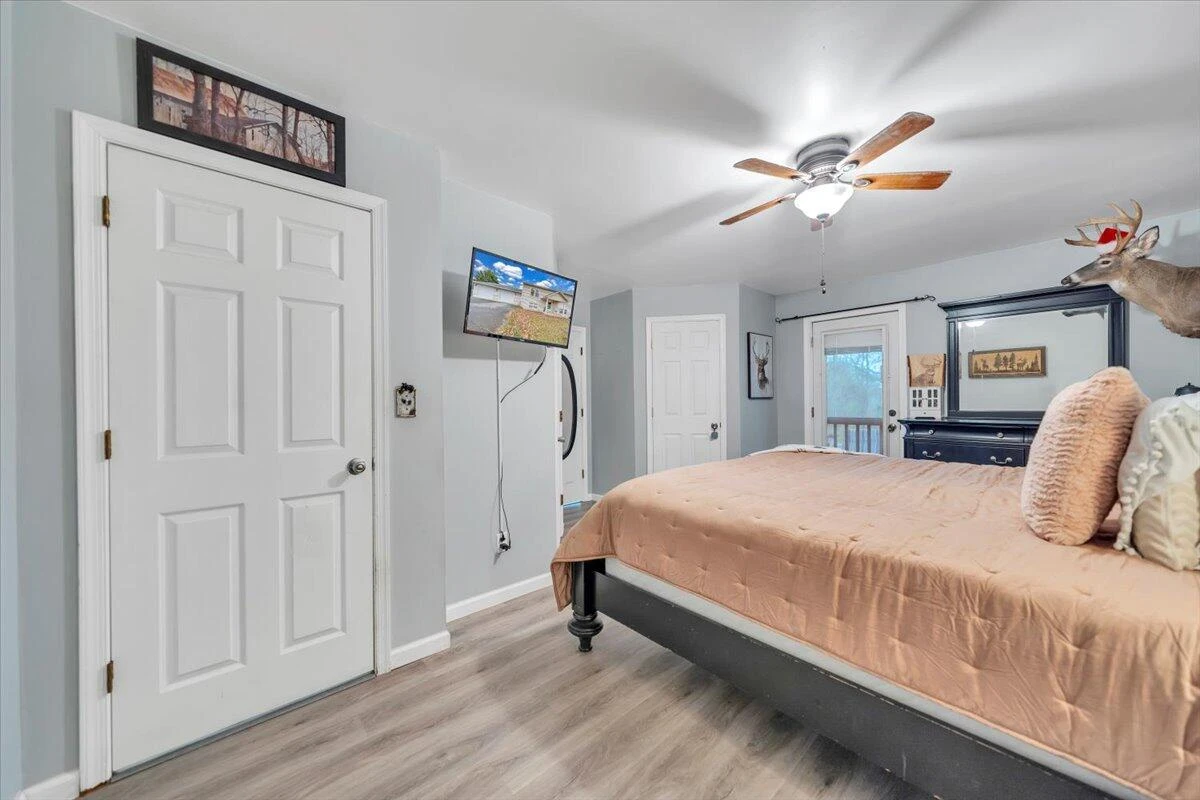 1002 Red LN - Photo 17