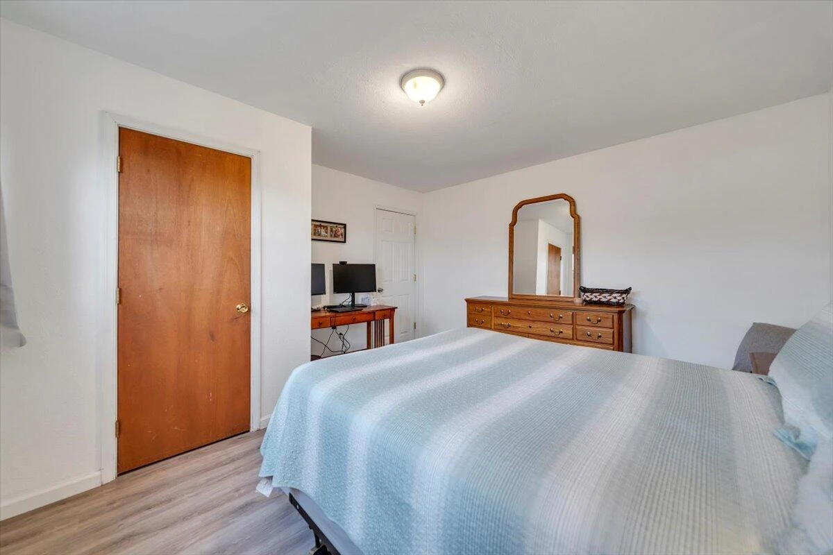 1002 Red LN - Photo 27