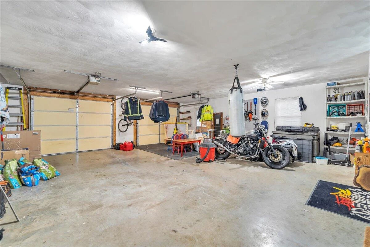 1002 Red LN - Photo 34