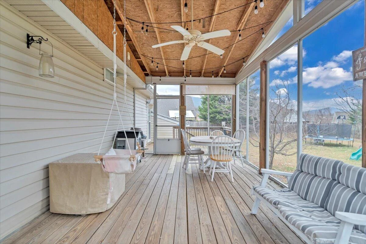 1002 Red LN - Photo 38