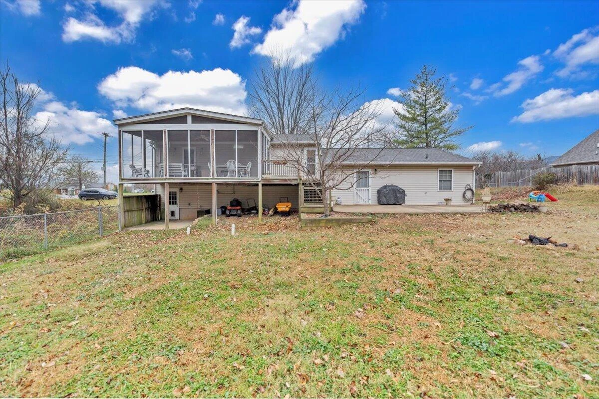 1002 Red LN - Photo 44