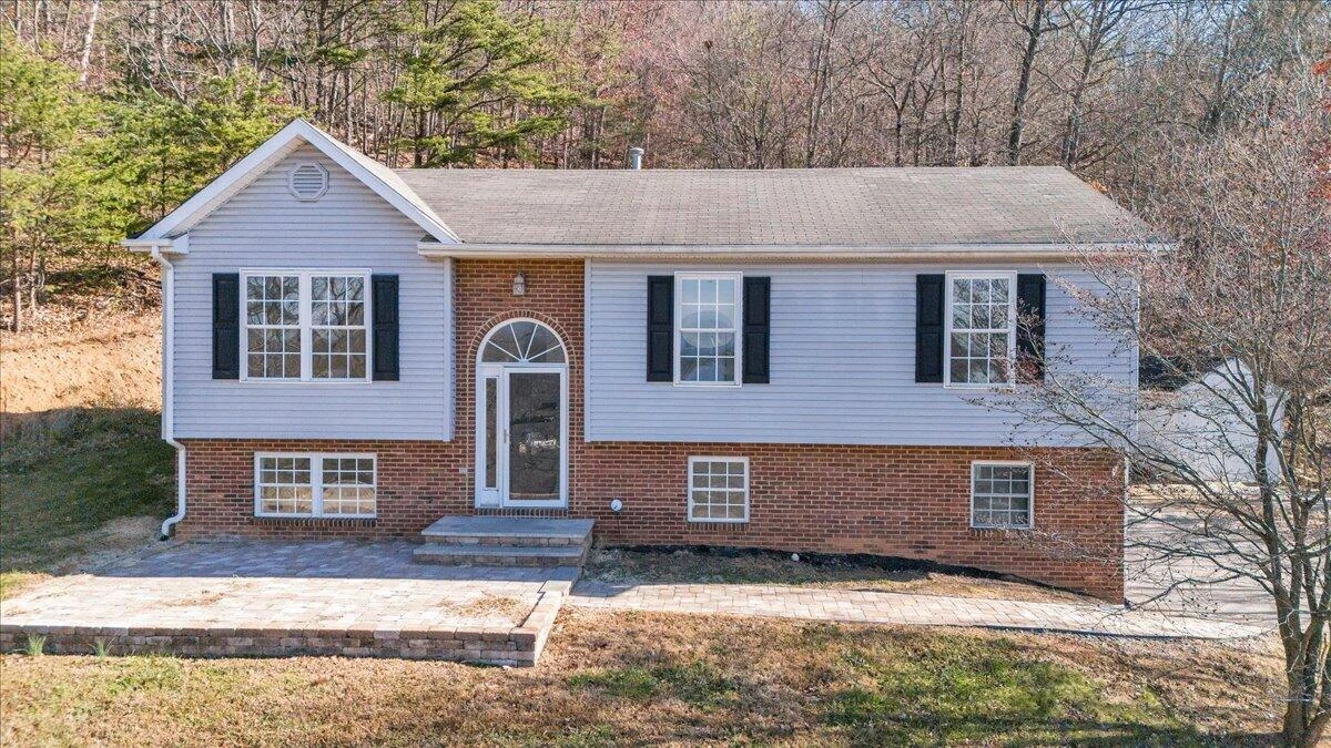 4823 Old Mountain RD NE - Photo 2