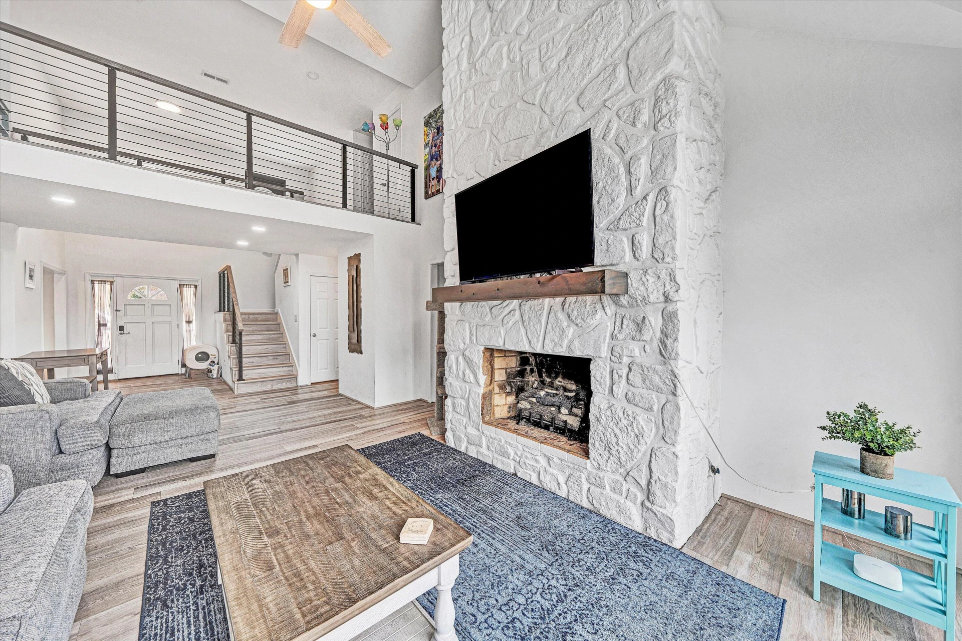 218 Twin Chimneys DR - Photo 11