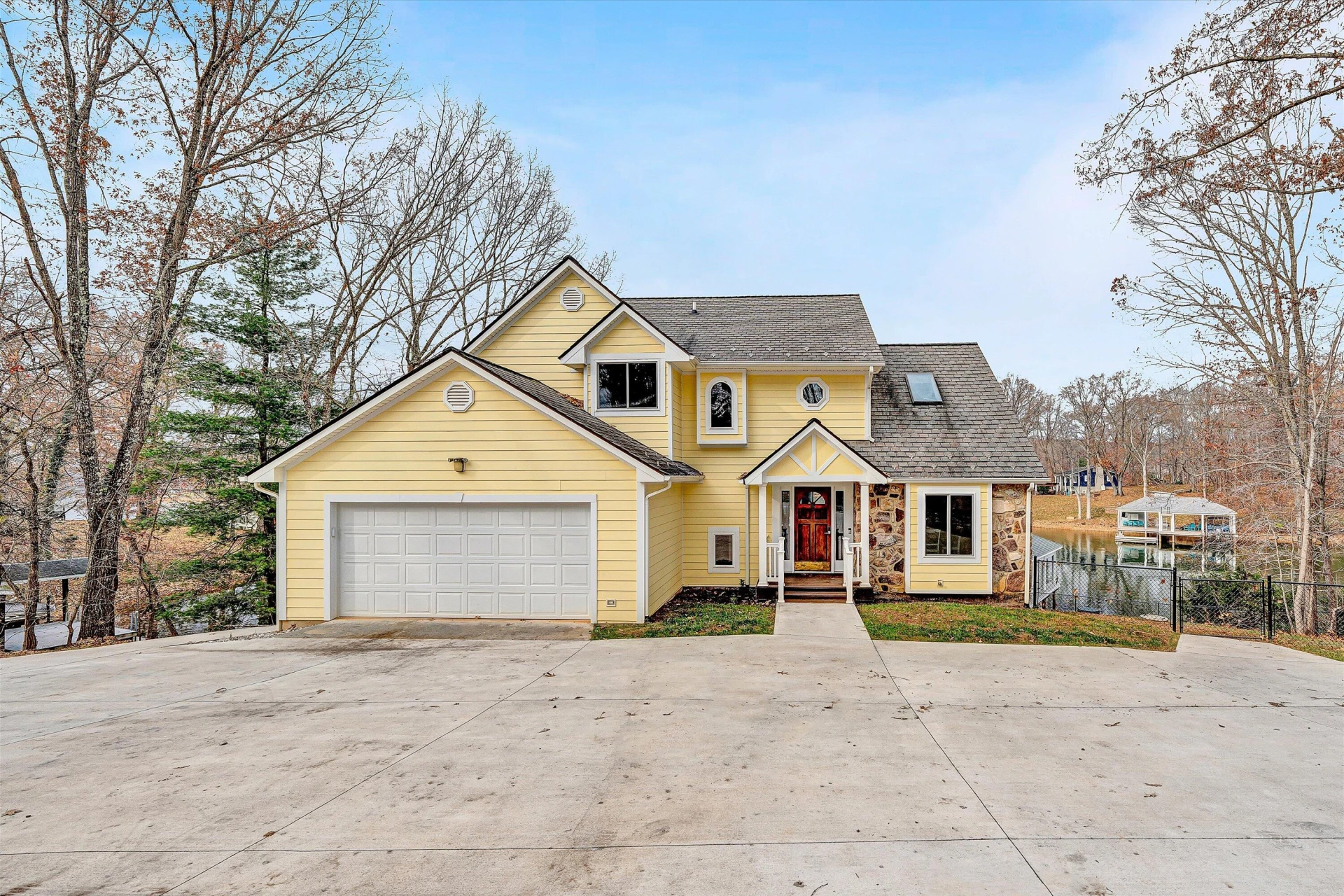 218 Twin Chimneys DR - Photo 8