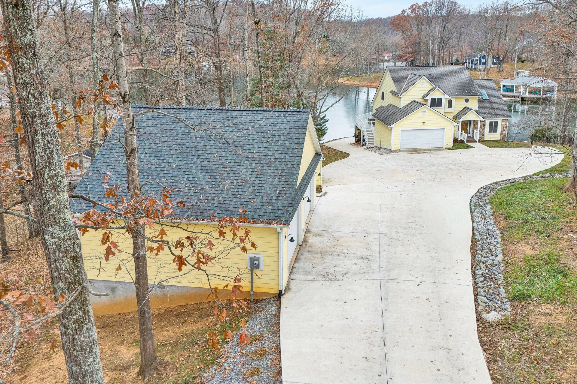 218 Twin Chimneys DR - Photo 48