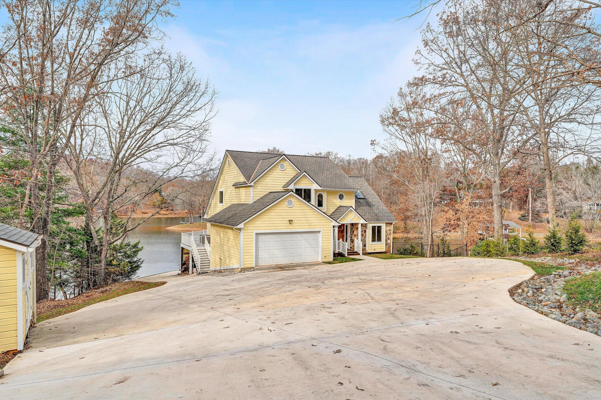 218 Twin Chimneys DR - Photo 49