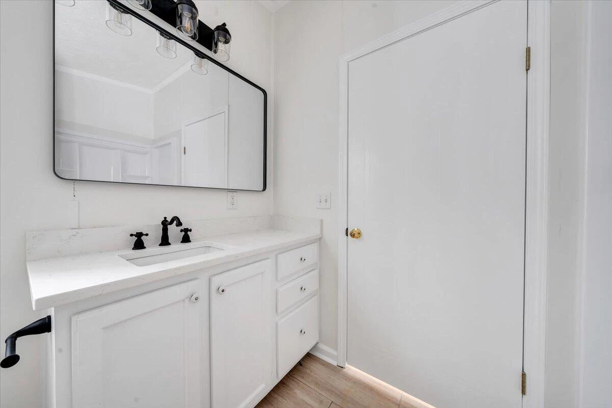 405 Harbor TRL - Photo 20