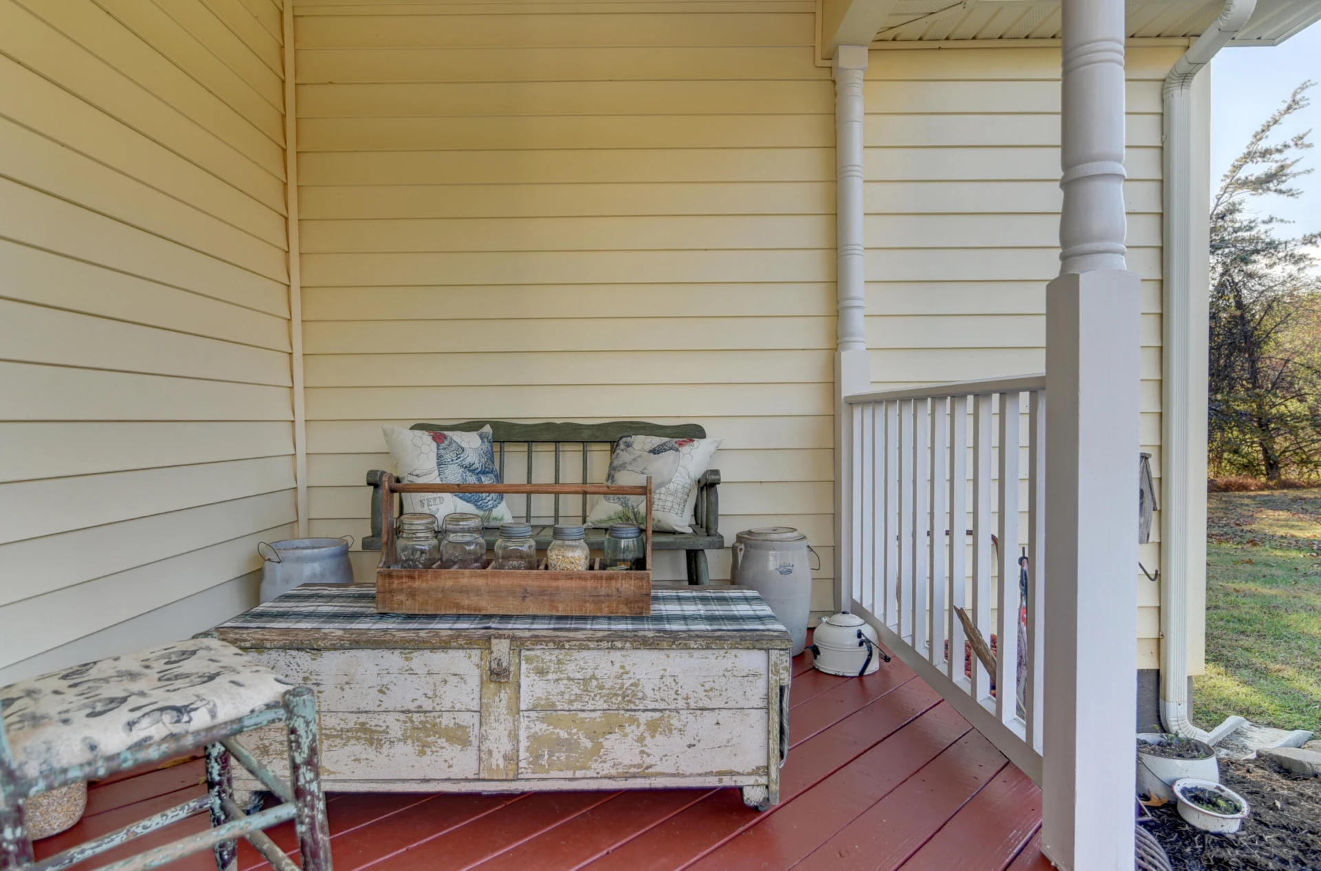 1008 Meadow Spring RD - Photo 2