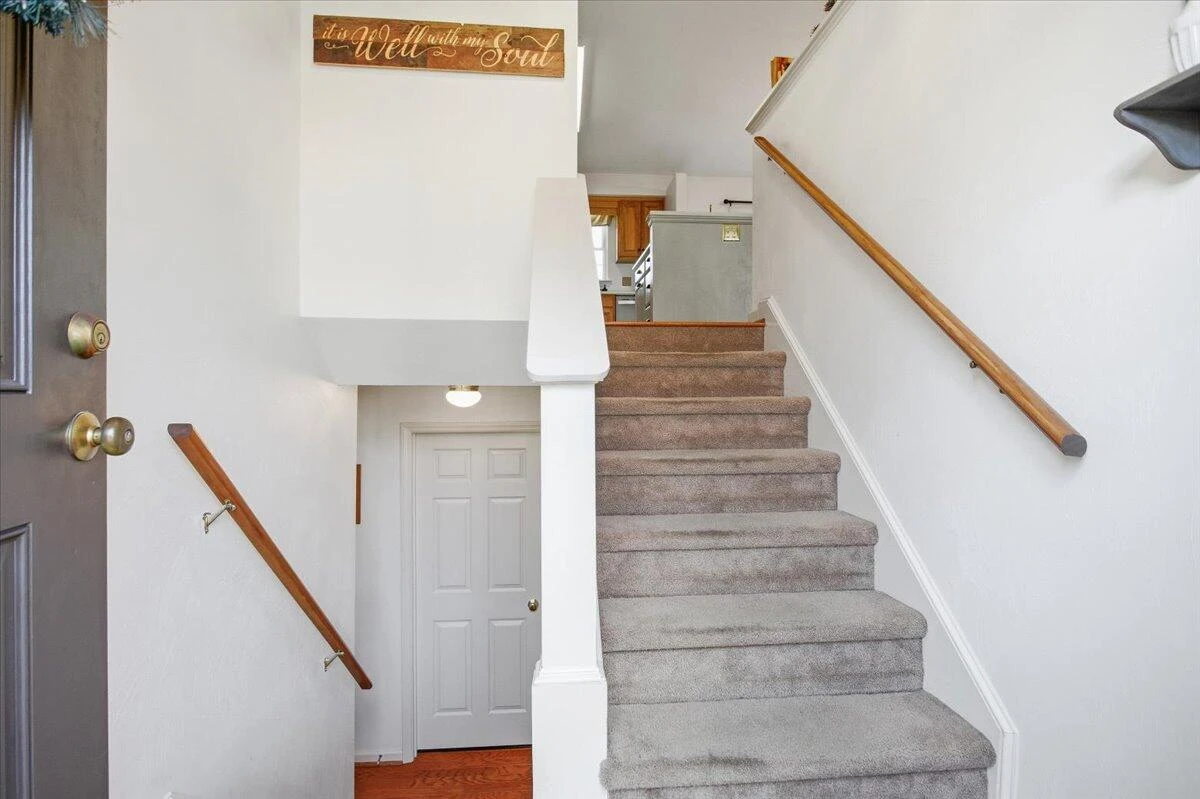 3102 Cedar Meade DR - Photo 5