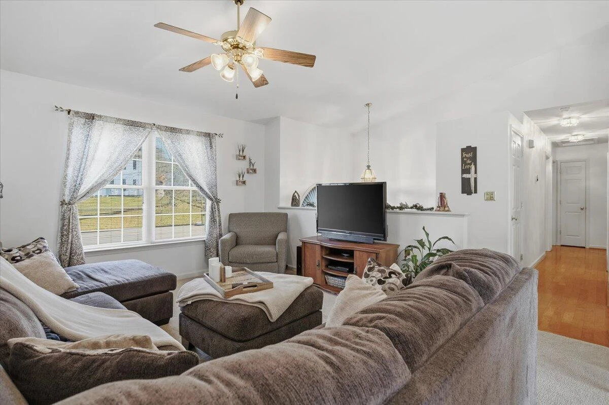 3102 Cedar Meade DR - Photo 8